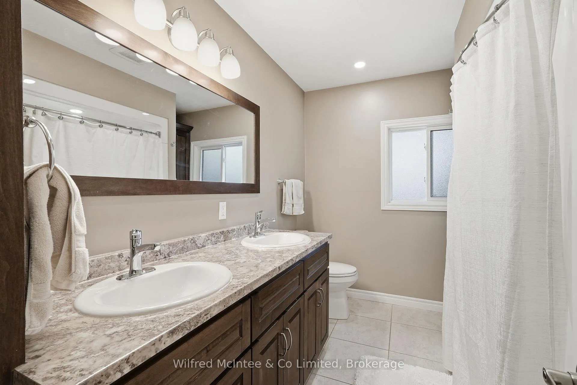 Photo 19 of 322 Thomas Street, Brockton — HOMEH