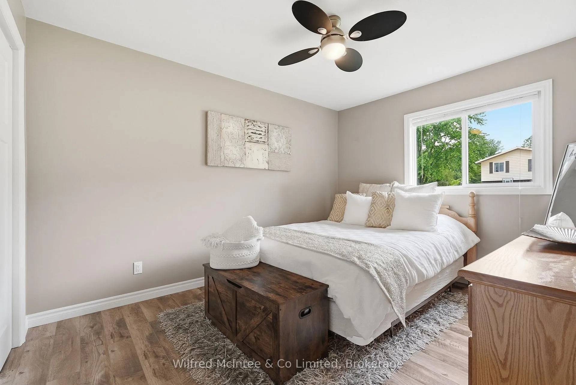 Photo 24 of 322 Thomas Street, Brockton — HOMEH