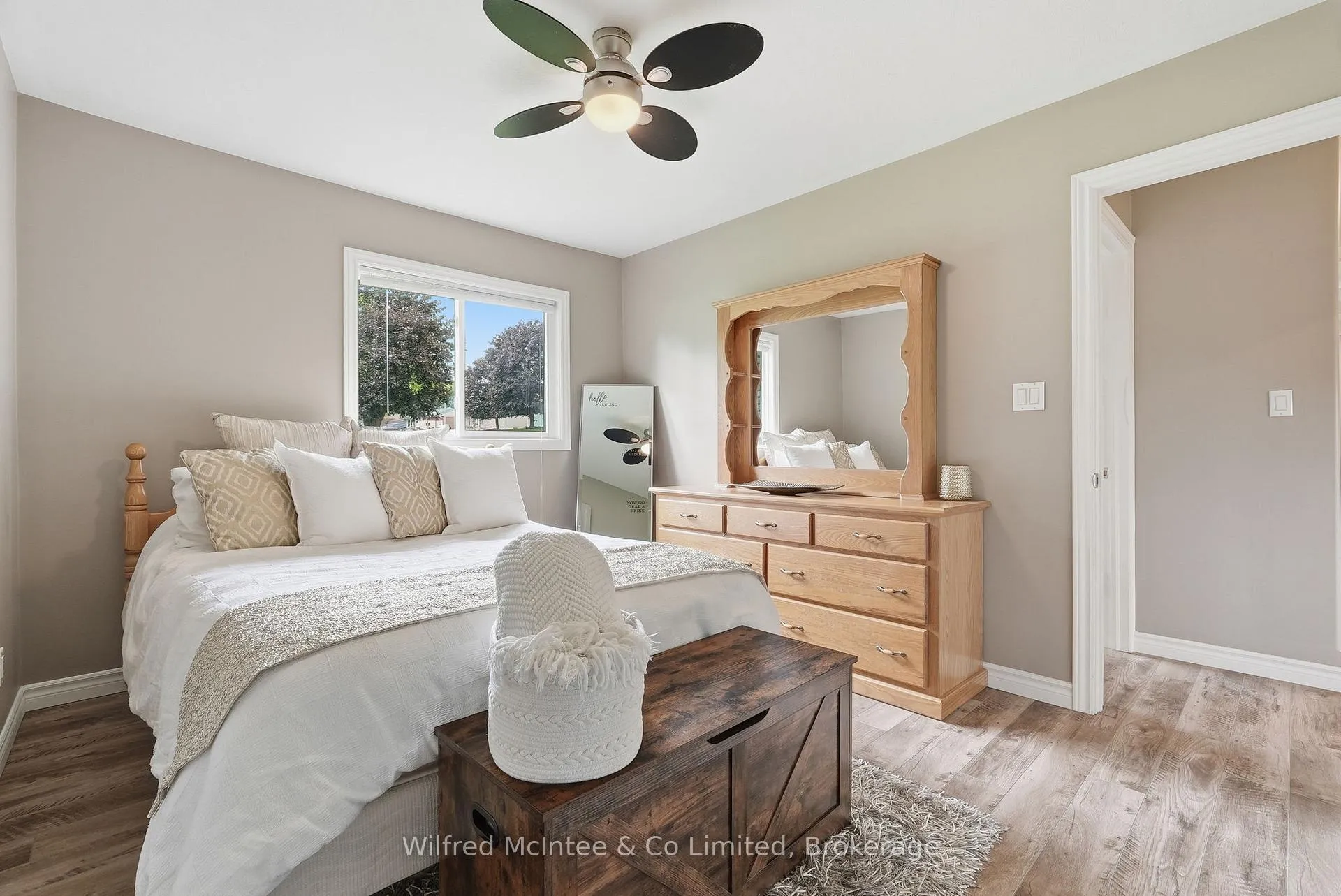 Photo 25 of 322 Thomas Street, Brockton — HOMEH