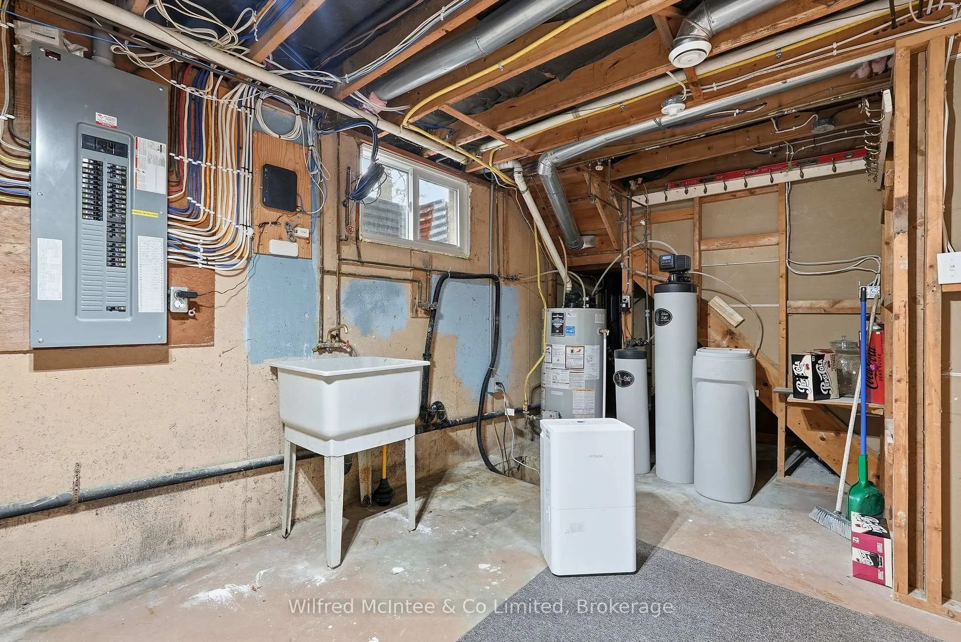 Photo 36 of 322 Thomas Street, Brockton — HOMEH