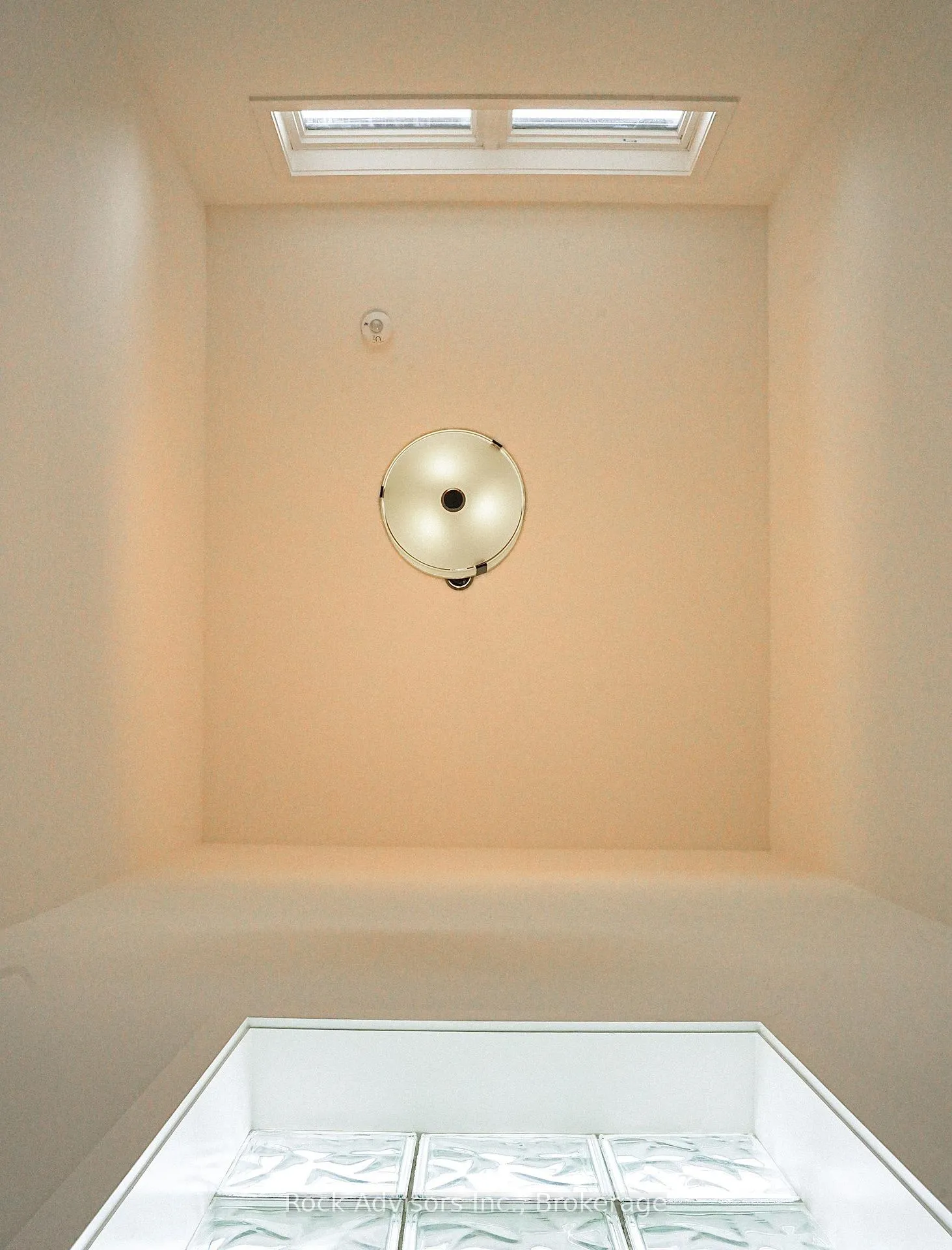 Photo 10 of Unit 5, 258 Hespeler Road, Cambridge, Galt City Centre — HOMEH