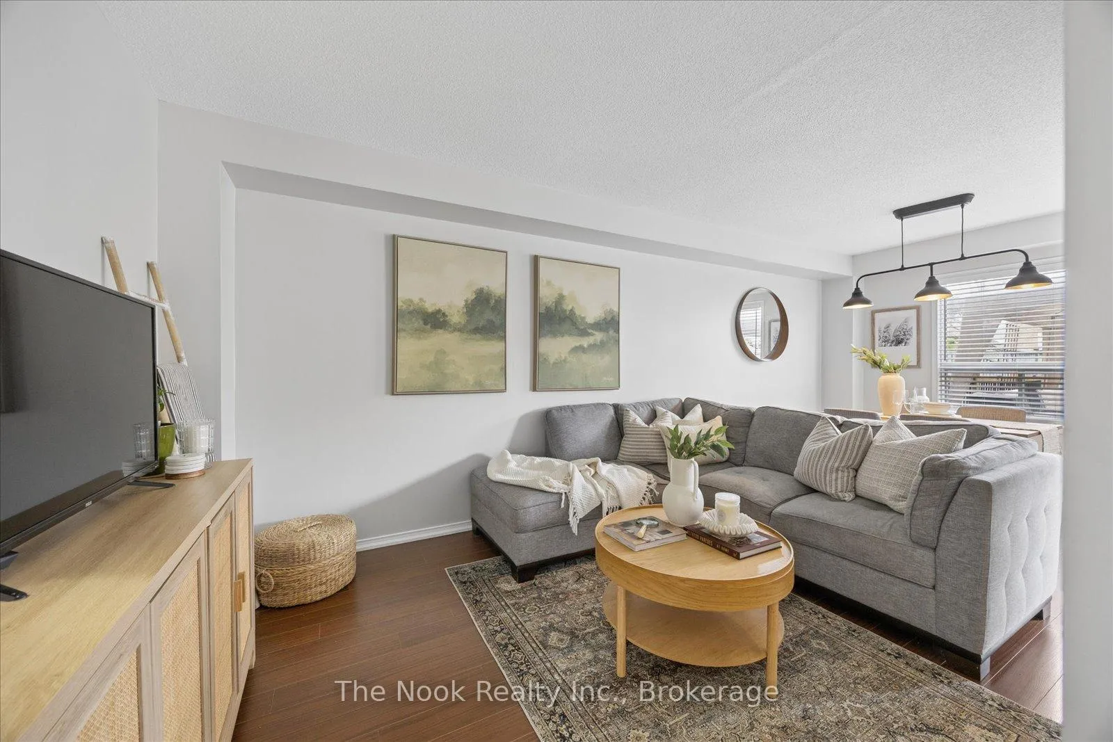 Photo 4 of 77 Somerscales Drive, Clarington, Bowmanville — HOMEH