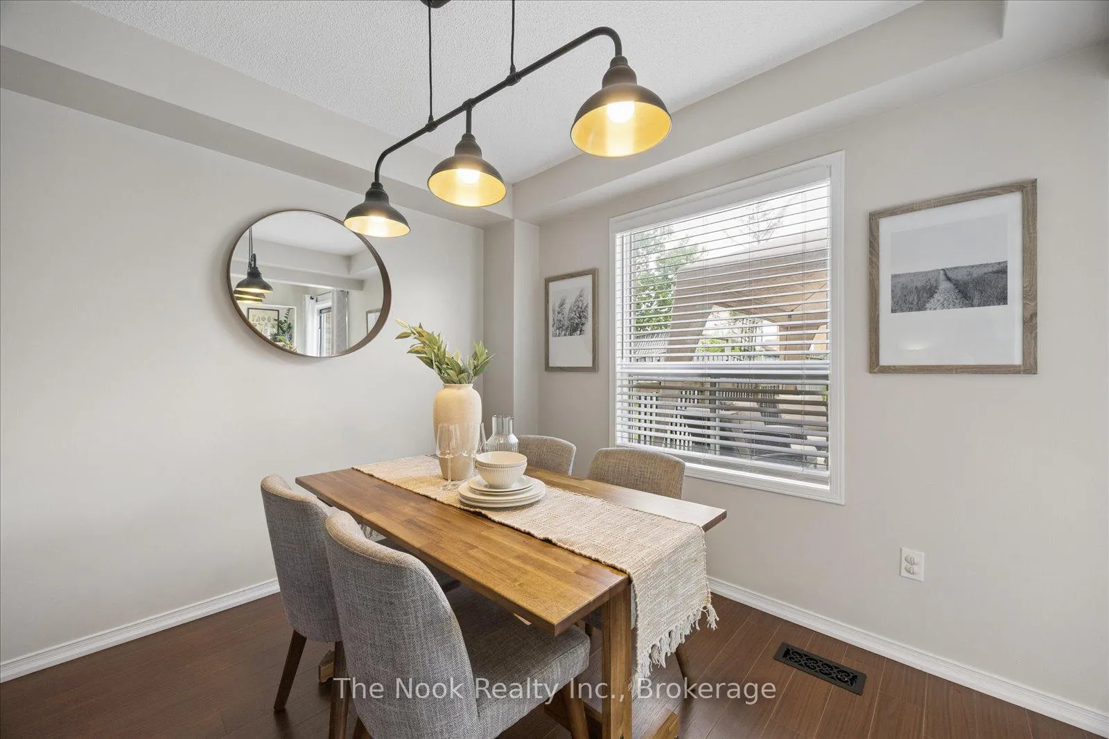 Photo 7 of 77 Somerscales Drive, Clarington, Bowmanville — HOMEH
