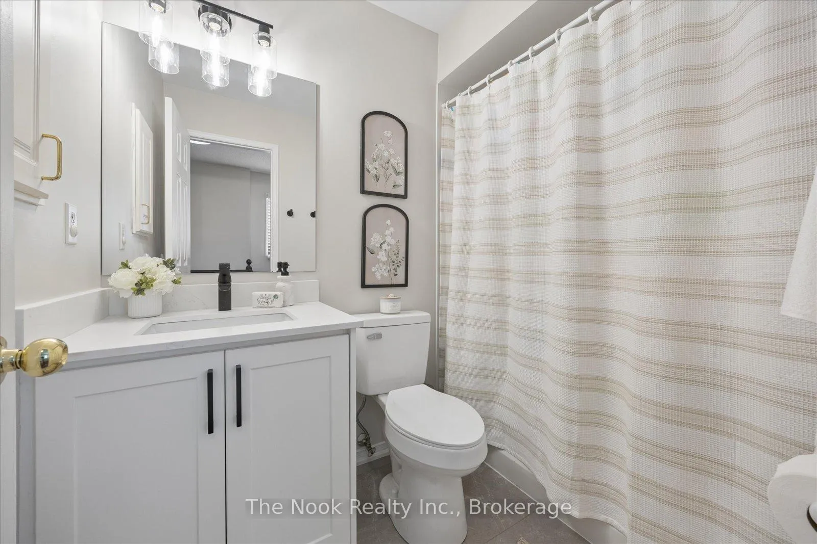 Photo 17 of 77 Somerscales Drive, Clarington, Bowmanville — HOMEH