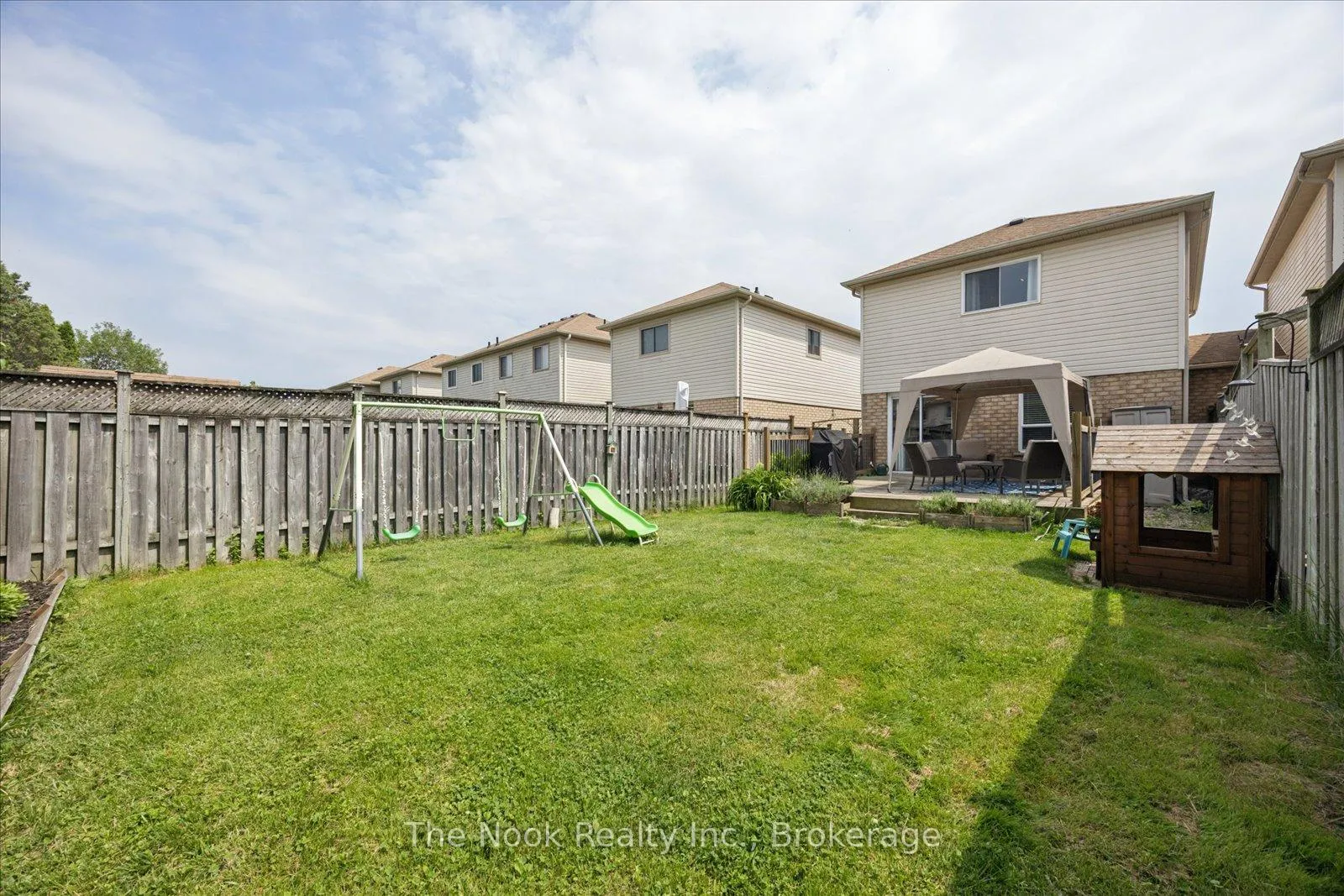 Photo 20 of 77 Somerscales Drive, Clarington, Bowmanville — HOMEH