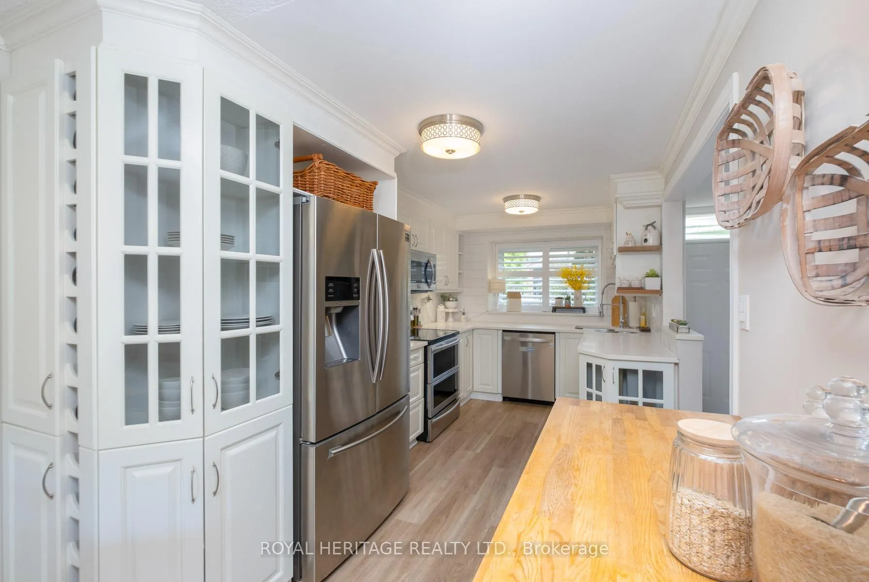 Photo 6 of 1761 Foleyet Crescent, Pickering, Liverpool — HOMEH