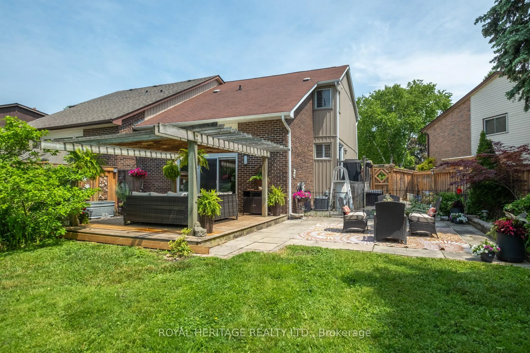 Photo 31 of 1761 Foleyet Crescent, Pickering, Liverpool — HOMEH