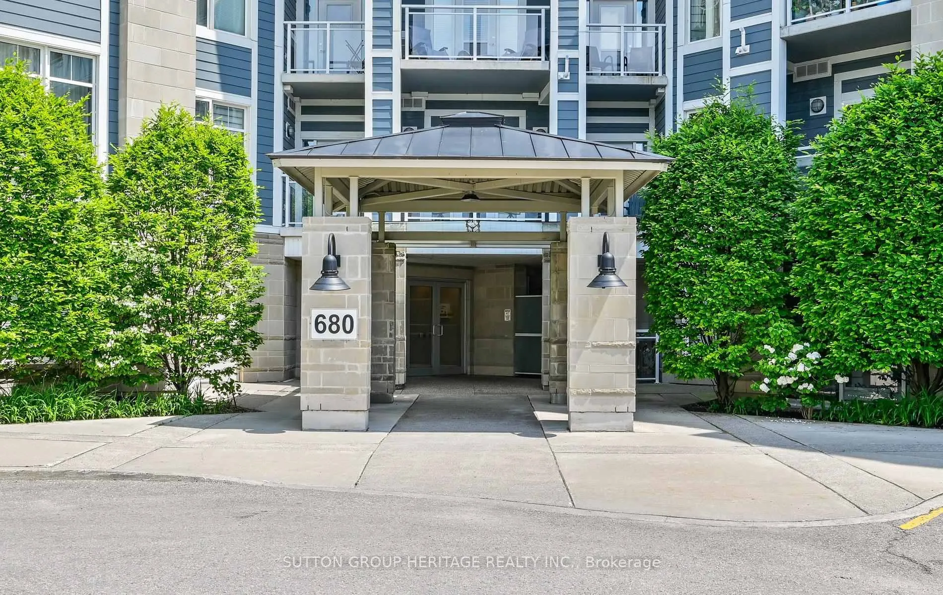 Photo 3 of Unit 213, 680 Gordon Street, Whitby, Port Whitby — HOMEH