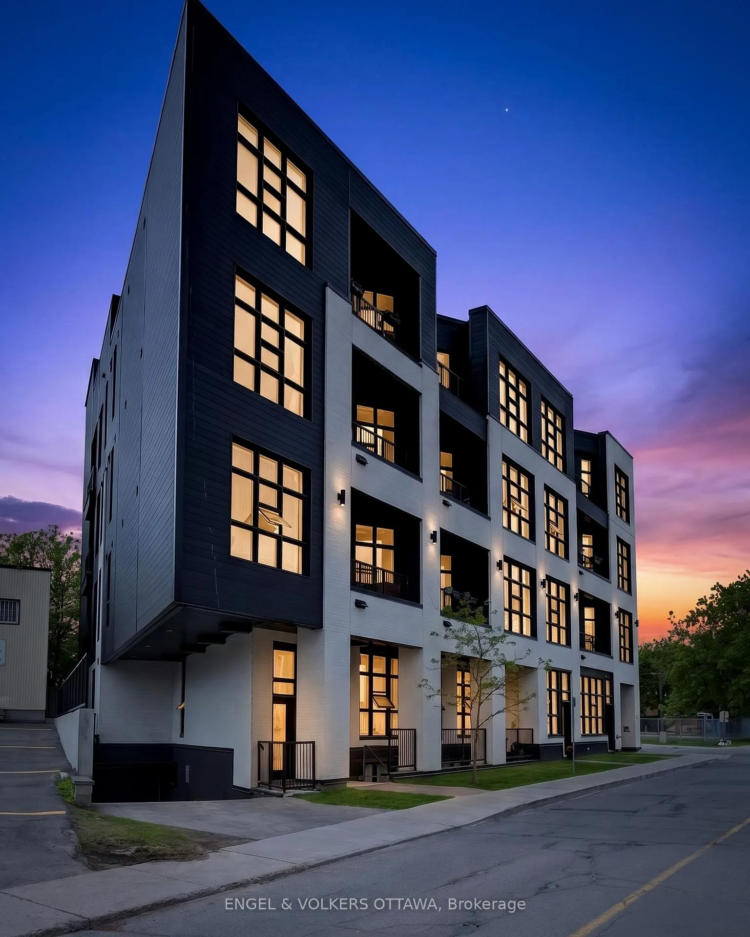 Front of Unit 102, 101 Pinhey Street