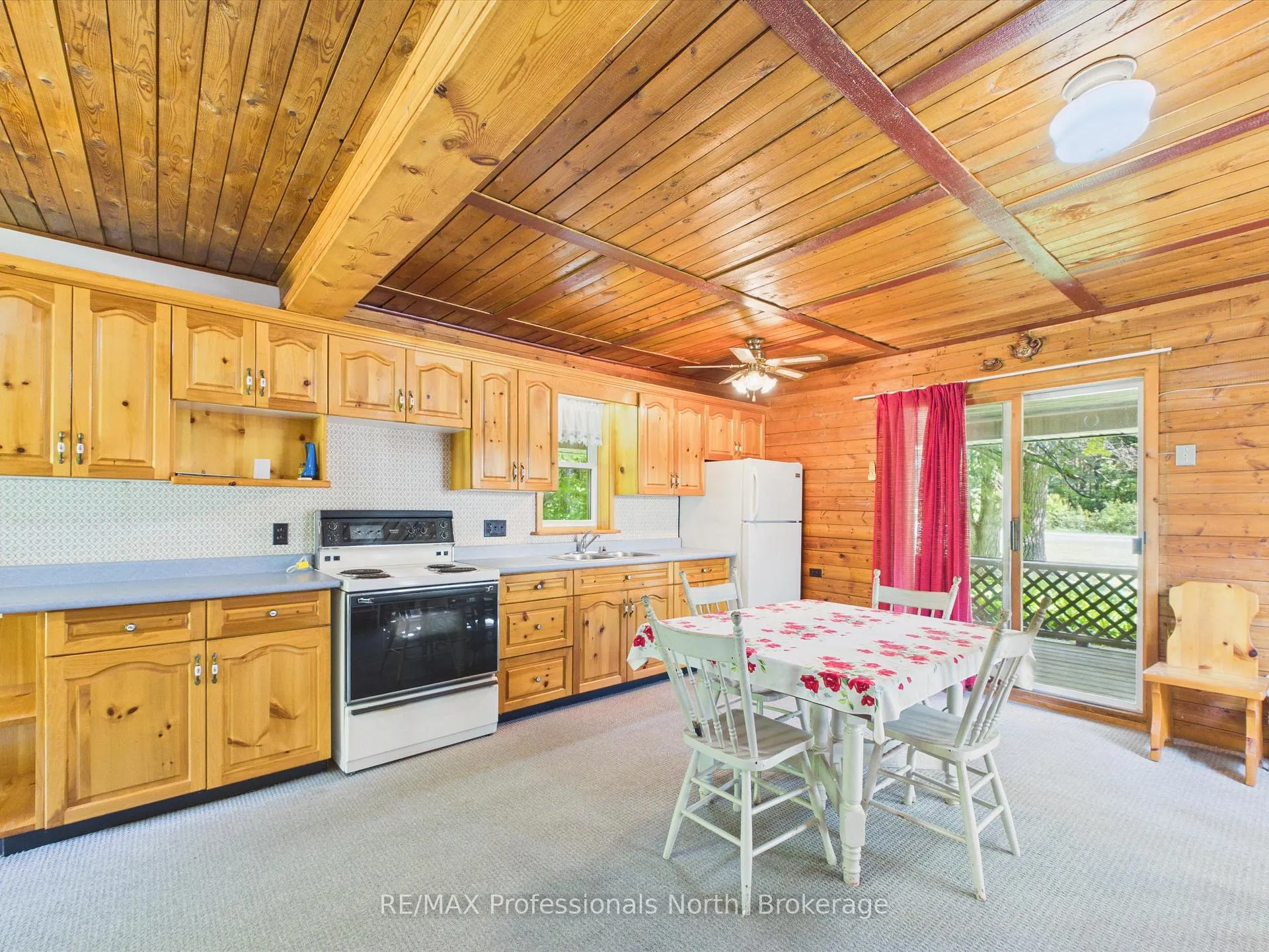 Photo 6 of 950 592 Highway, Perry, Emsdale — HOMEH