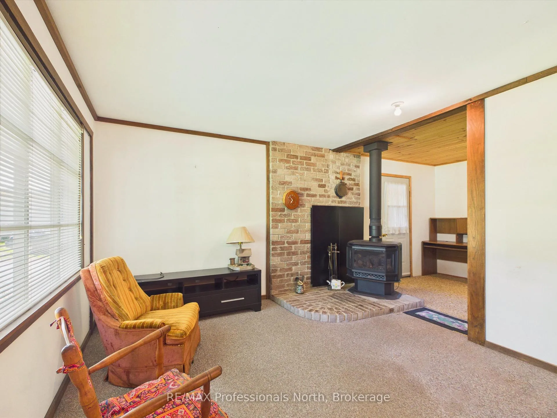 Photo 8 of 950 592 Highway, Perry, Emsdale — HOMEH