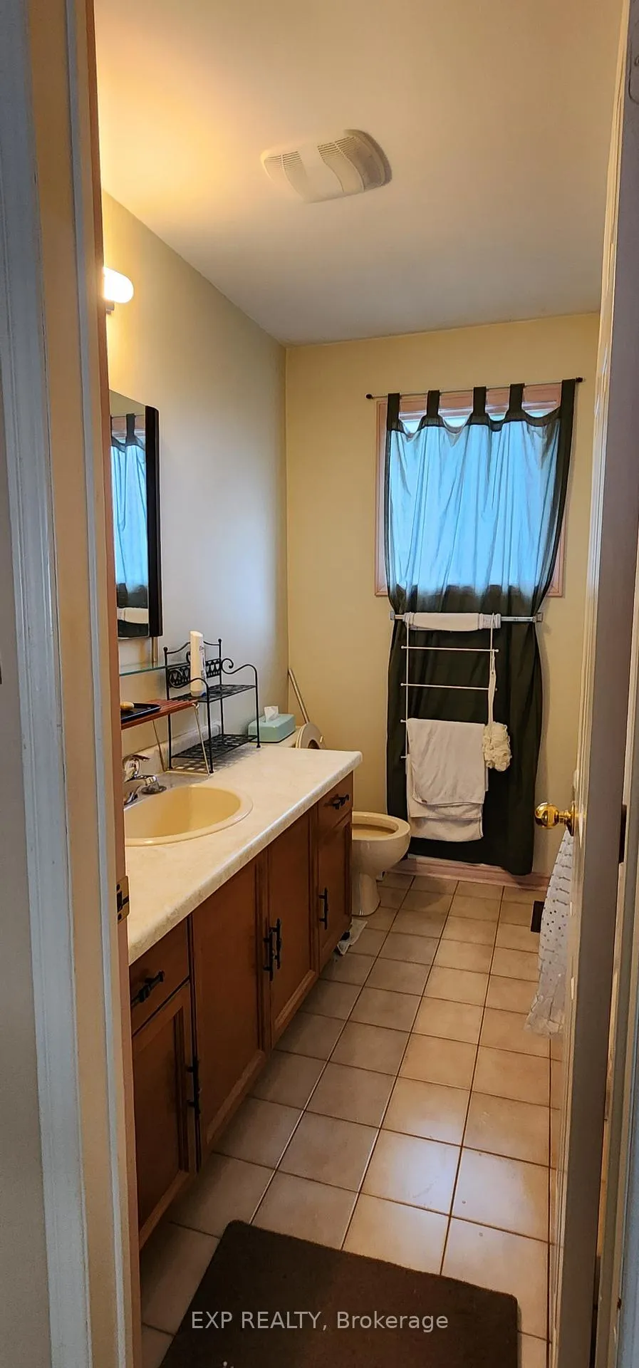 Photo 24 of 39 Timbermill Crescent, Markham, Raymerville — HOMEH
