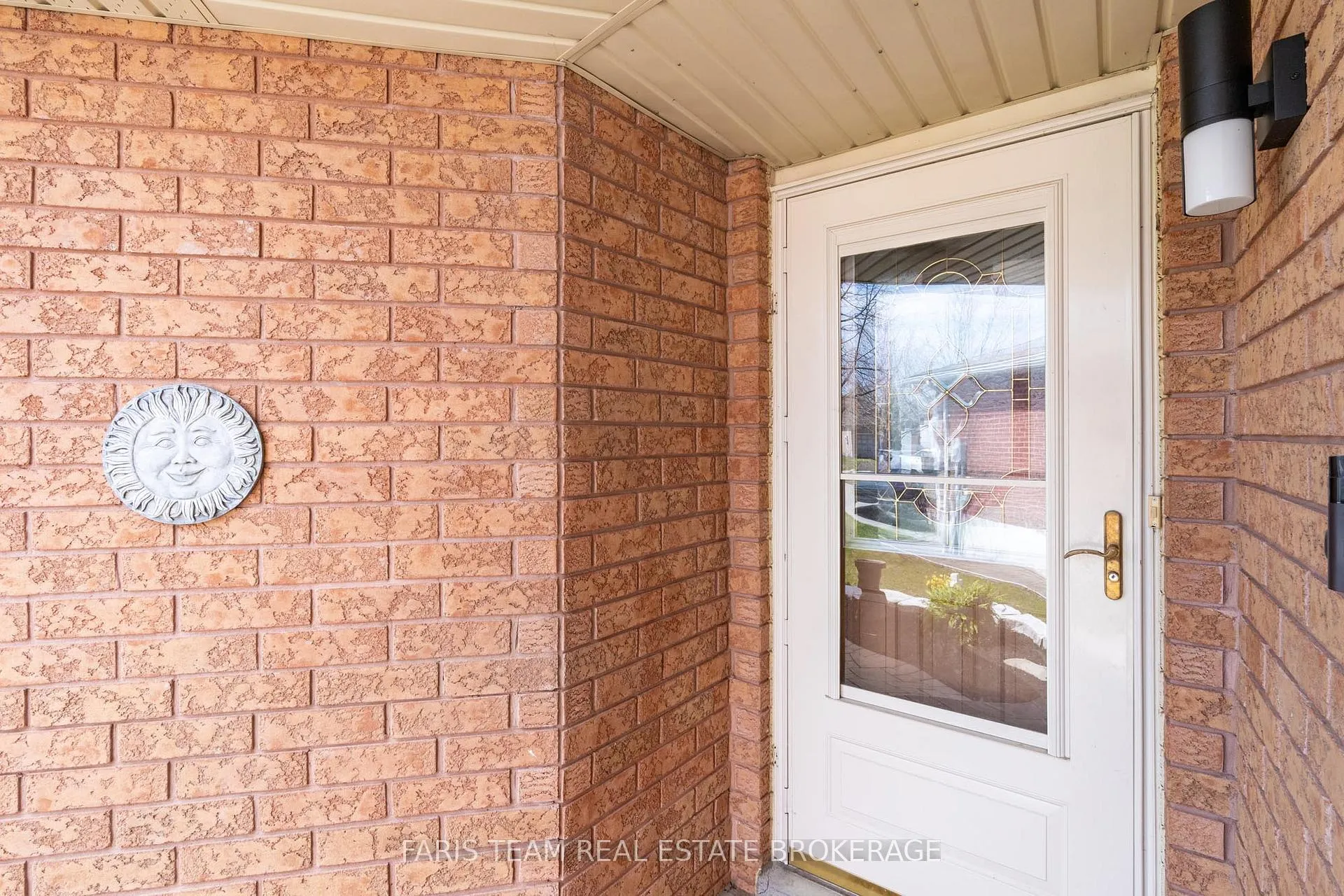Photo 6 of 14 Nightingale Crescent, Barrie, Painswick South — HOMEH