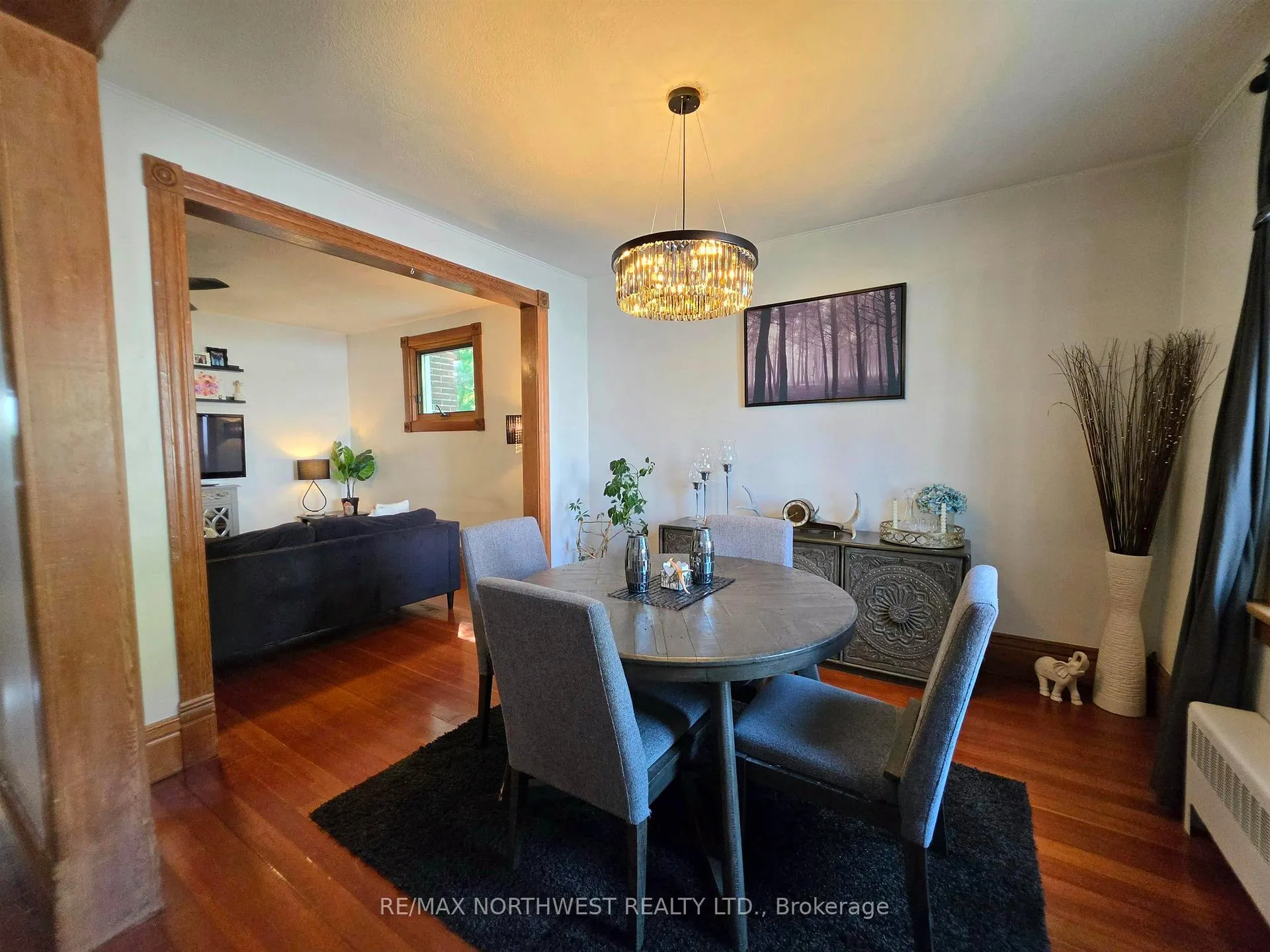 Photo 10 of 409 Third Street North, Kenora, North End — HOMEH