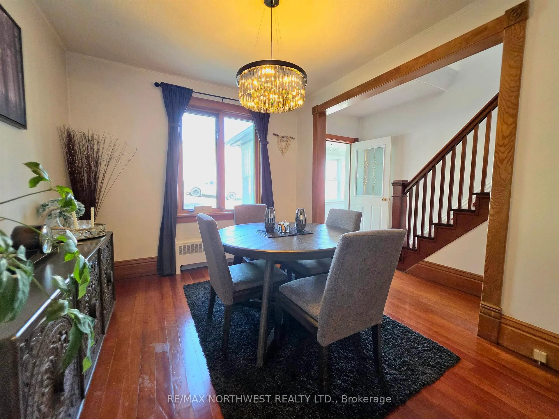 Photo 11 of 409 Third Street North, Kenora, North End — HOMEH
