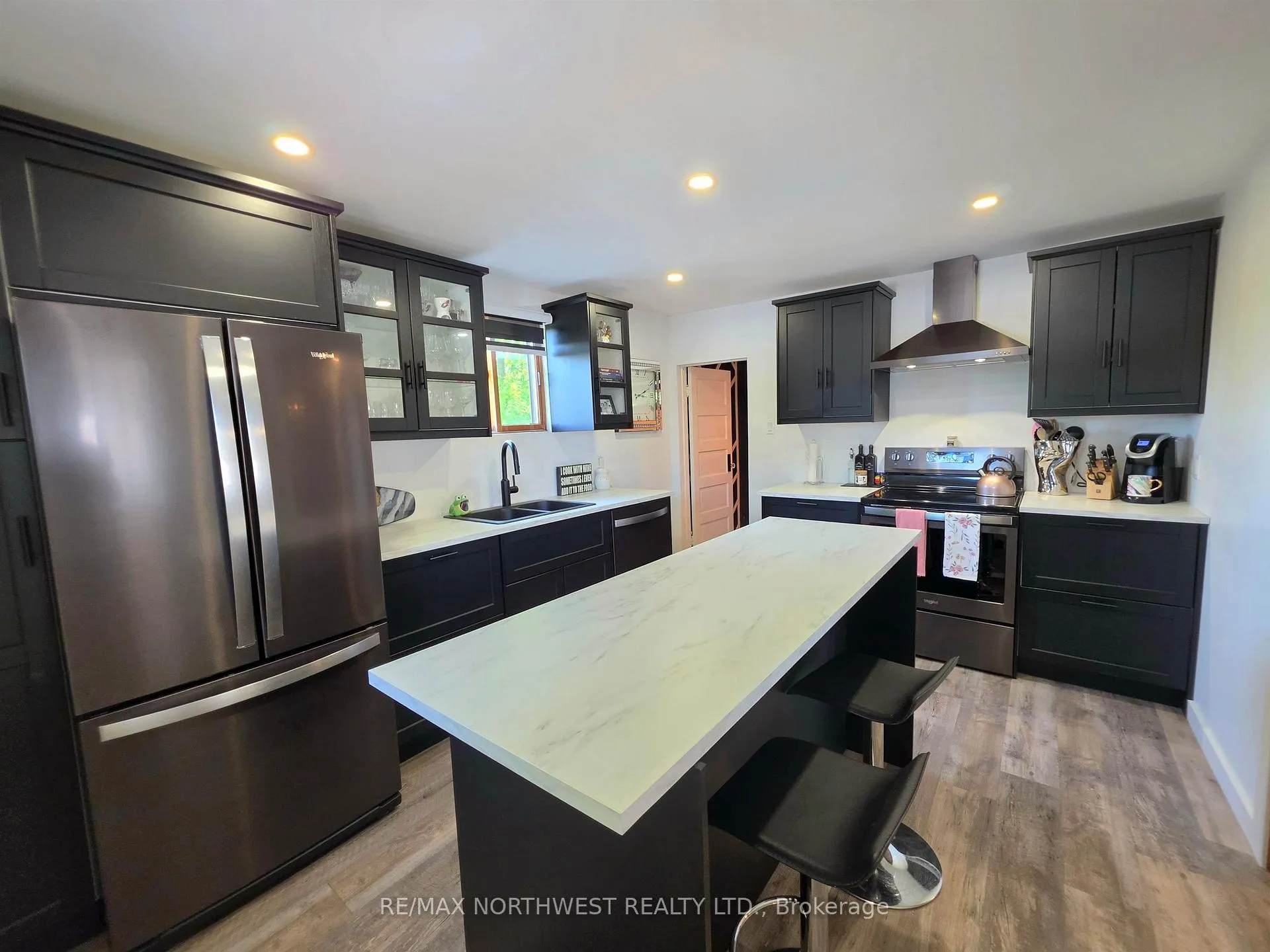 Photo 19 of 409 Third Street North, Kenora, North End — HOMEH