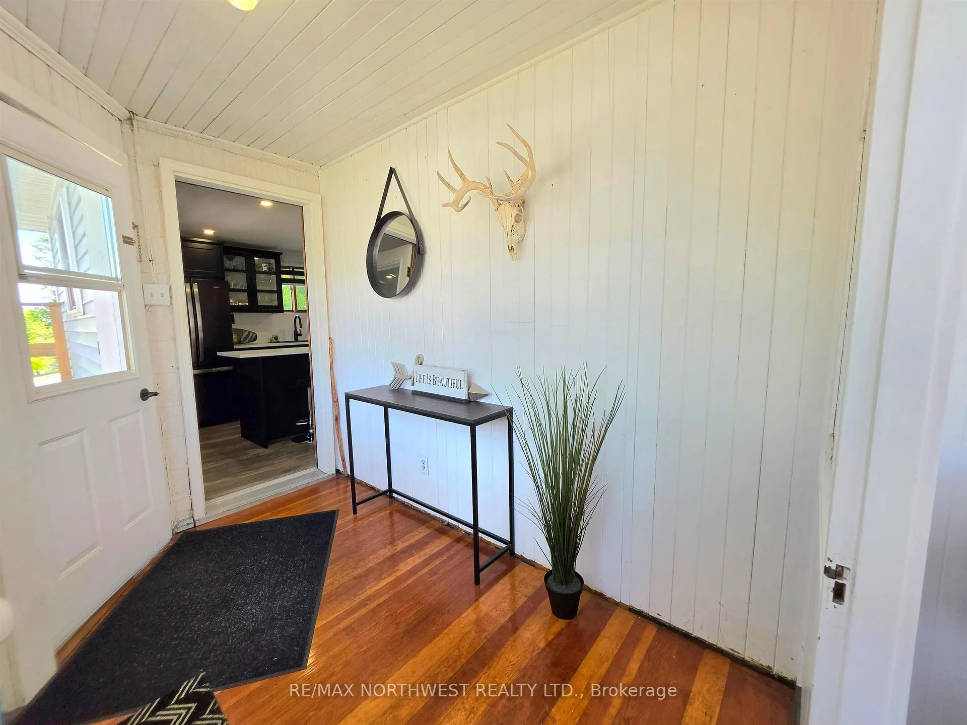 Photo 25 of 409 Third Street North, Kenora, North End — HOMEH