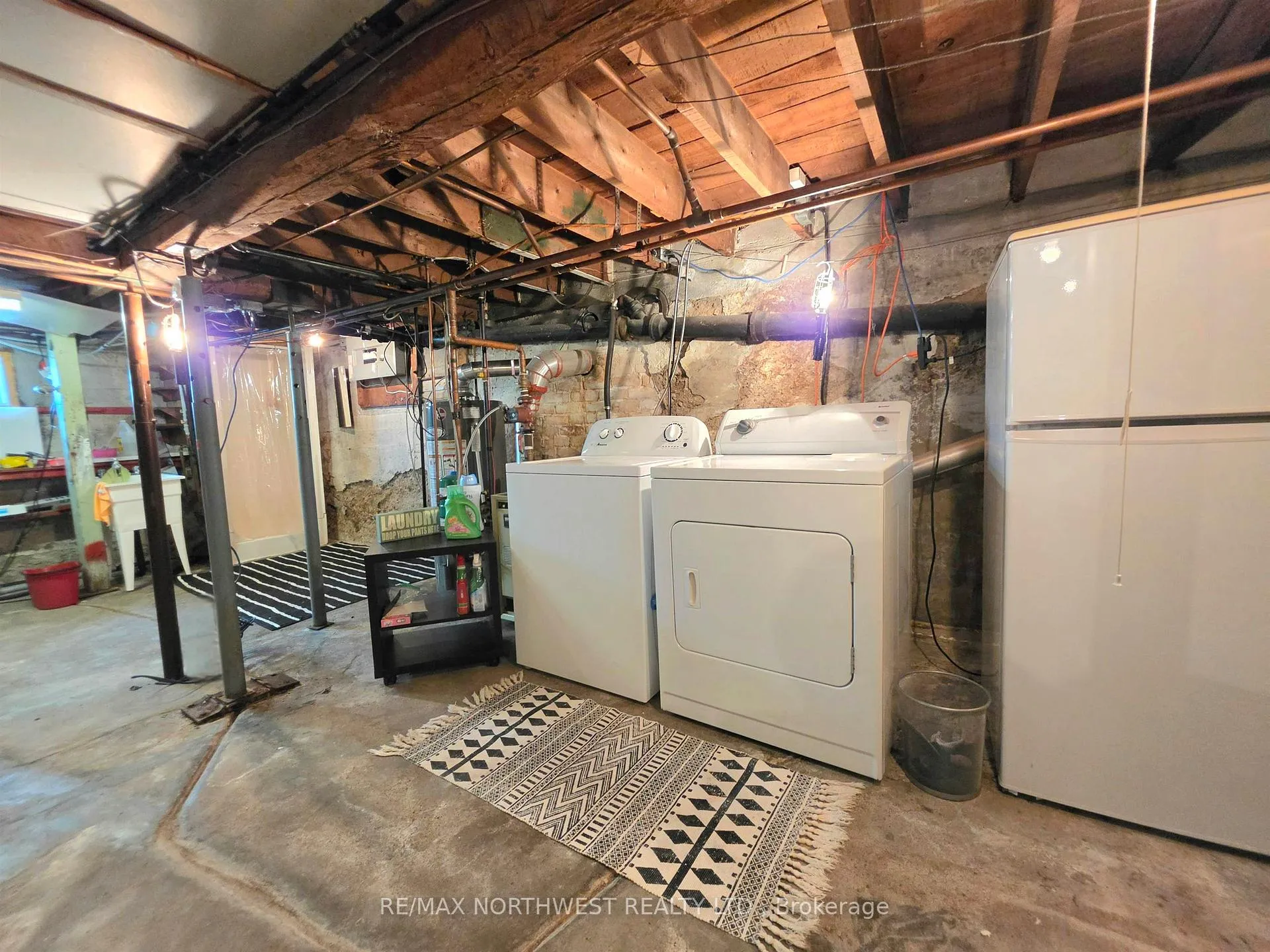 Photo 30 of 409 Third Street North, Kenora, North End — HOMEH