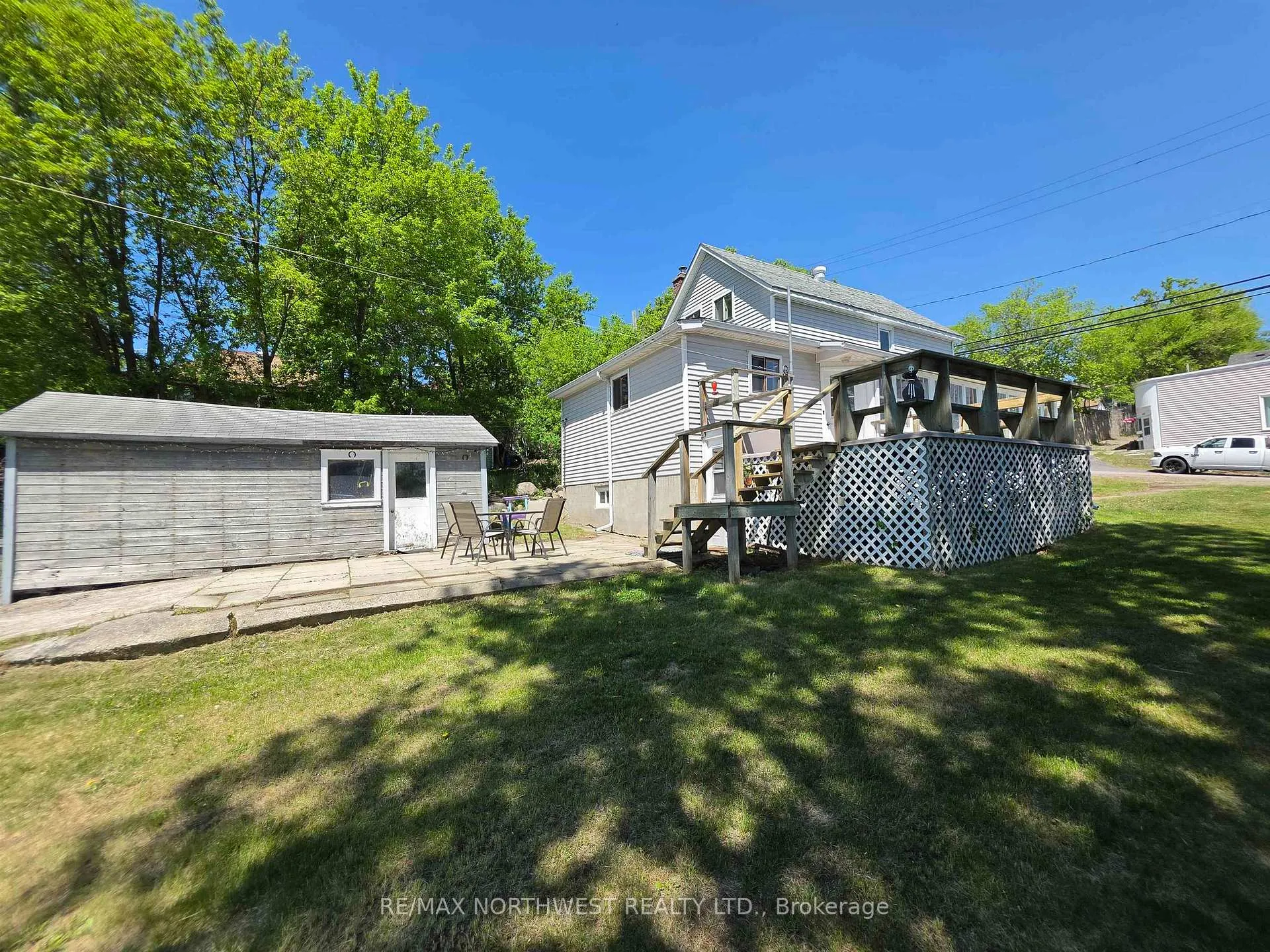 Photo 34 of 409 Third Street North, Kenora, North End — HOMEH
