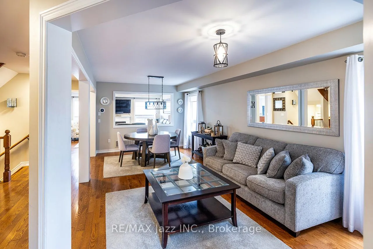 Photo 8 of 174 Southfield Avenue, Clarington, Courtice — HOMEH