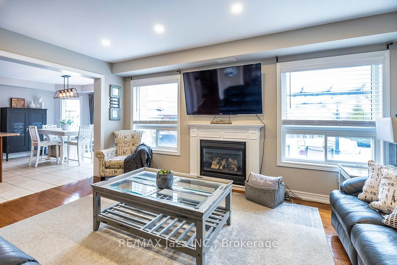 Photo 16 of 174 Southfield Avenue, Clarington, Courtice — HOMEH