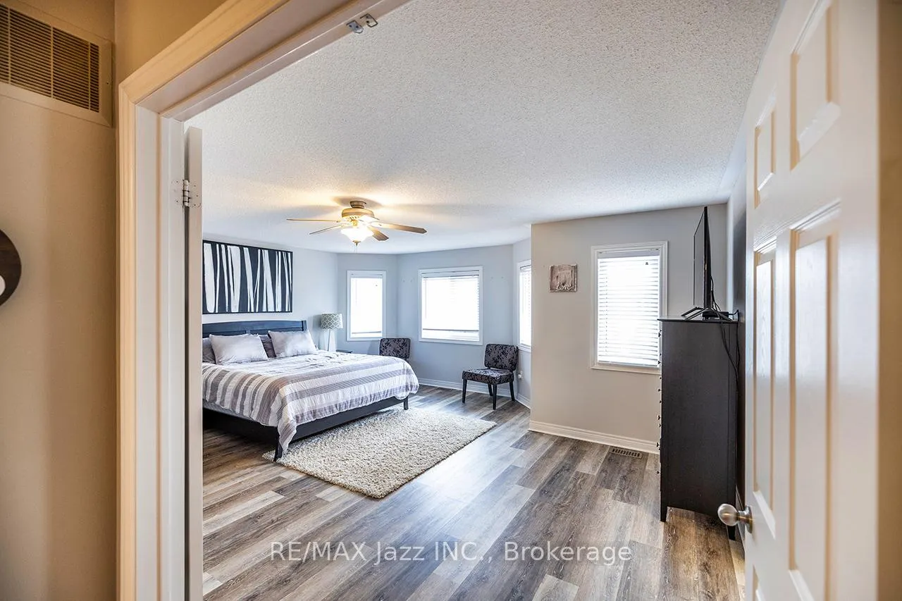 Photo 24 of 174 Southfield Avenue, Clarington, Courtice — HOMEH