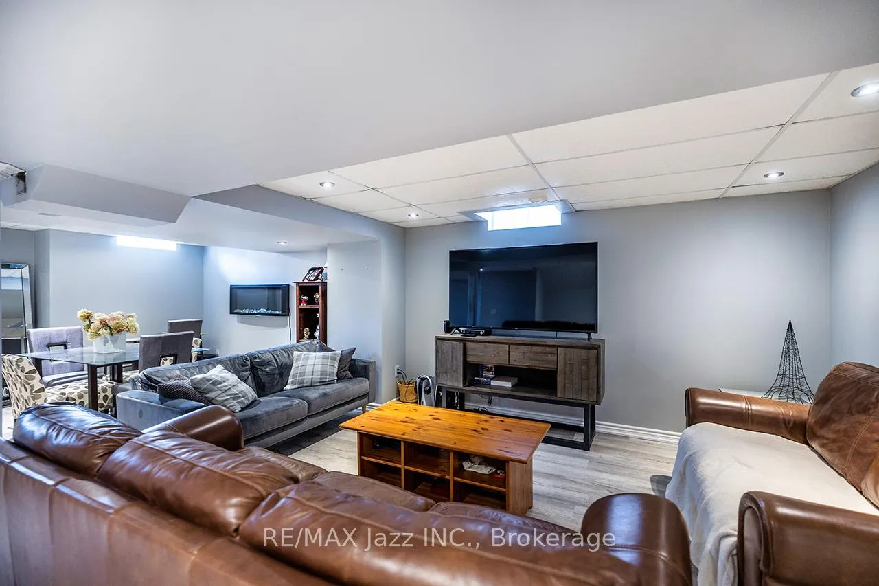 Photo 37 of 174 Southfield Avenue, Clarington, Courtice — HOMEH
