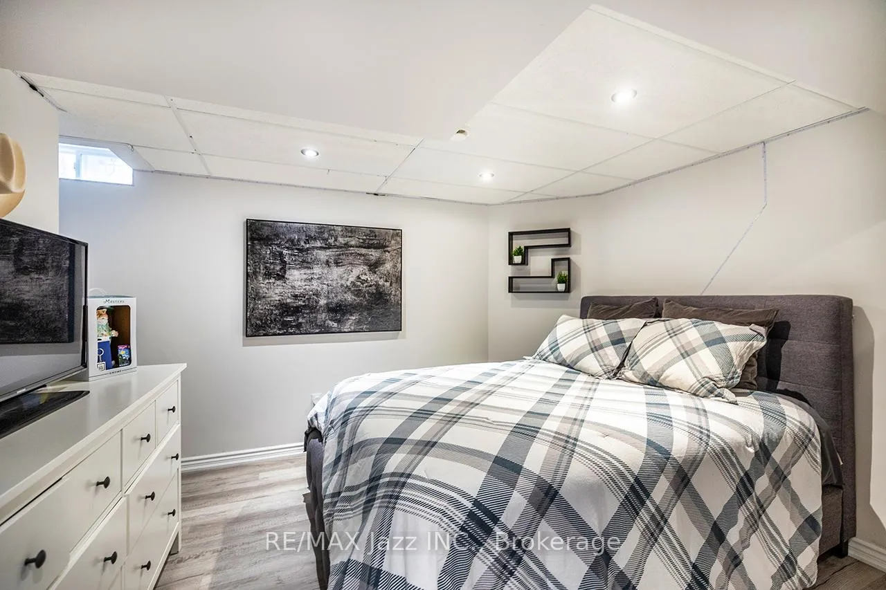 Photo 39 of 174 Southfield Avenue, Clarington, Courtice — HOMEH