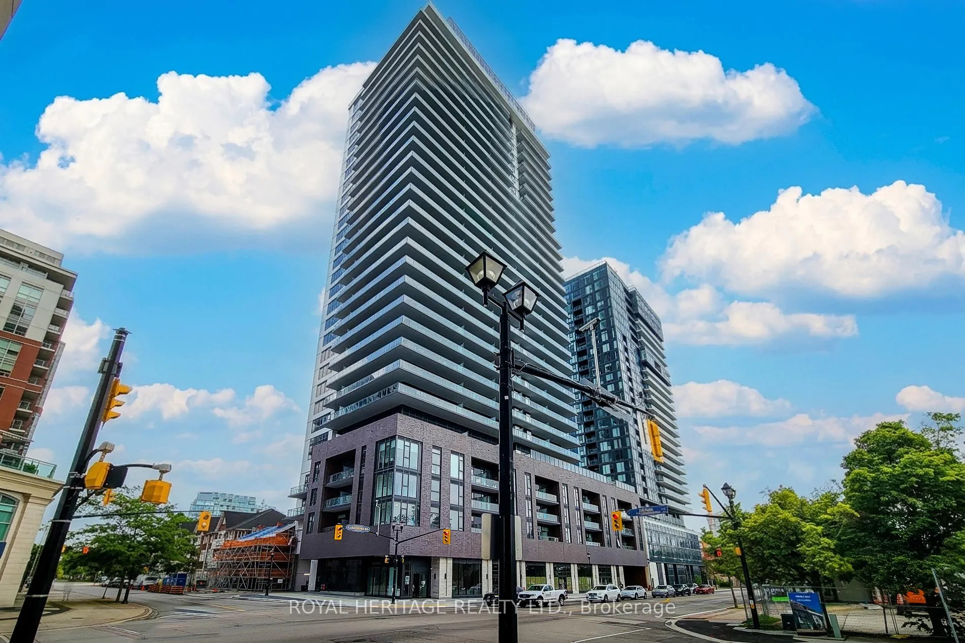 Front of Unit 2701, 2075 Lakeshore Road