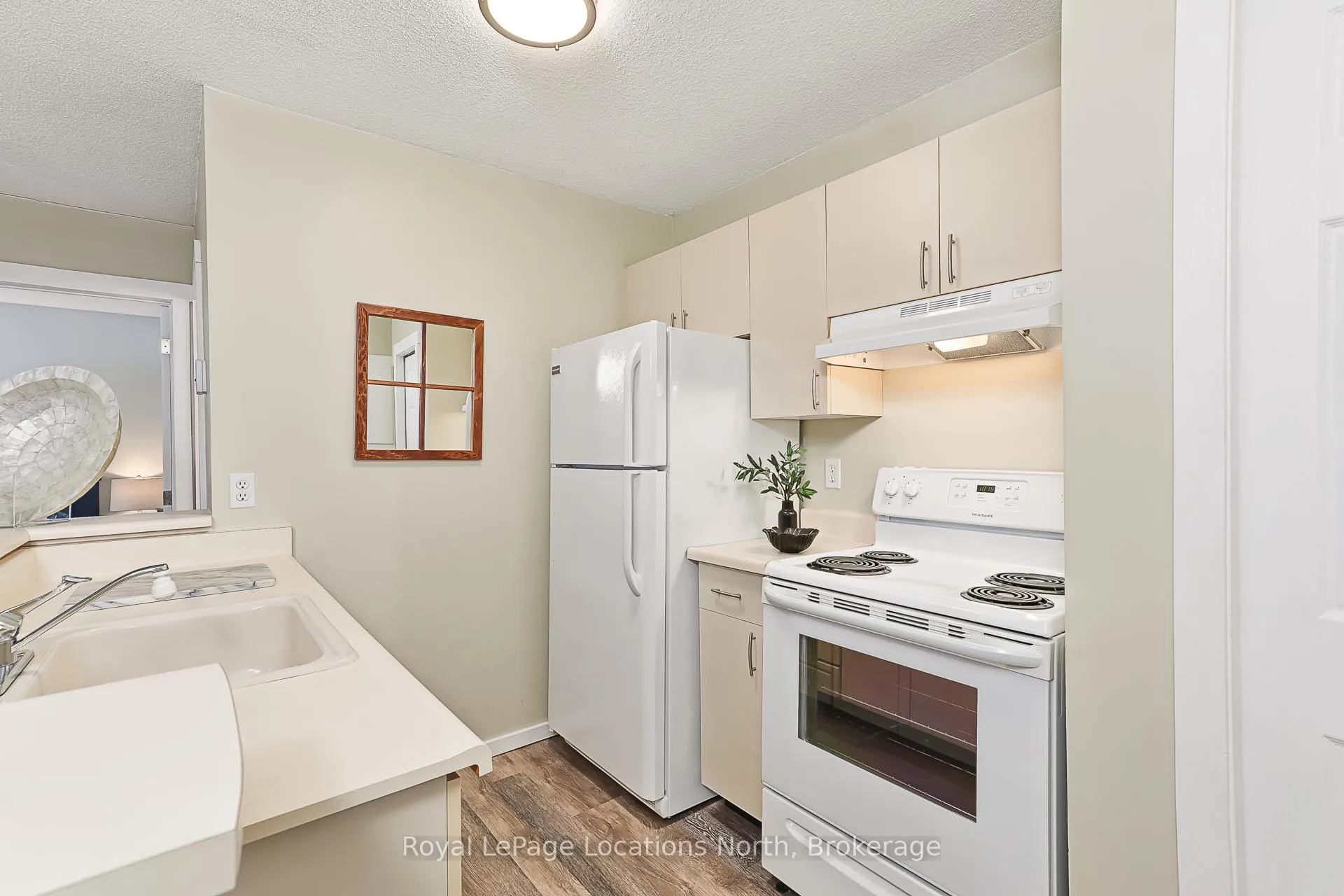 Photo 3 of Unit 47, 19 Dawson Drive, Collingwood — HOMEH