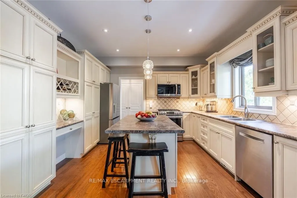 Photo 8 of 2338 Norland Drive, Burlington, Orchard — HOMEH