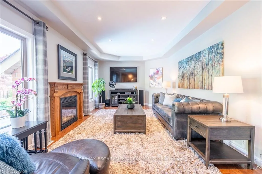 Photo 11 of 2338 Norland Drive, Burlington, Orchard — HOMEH