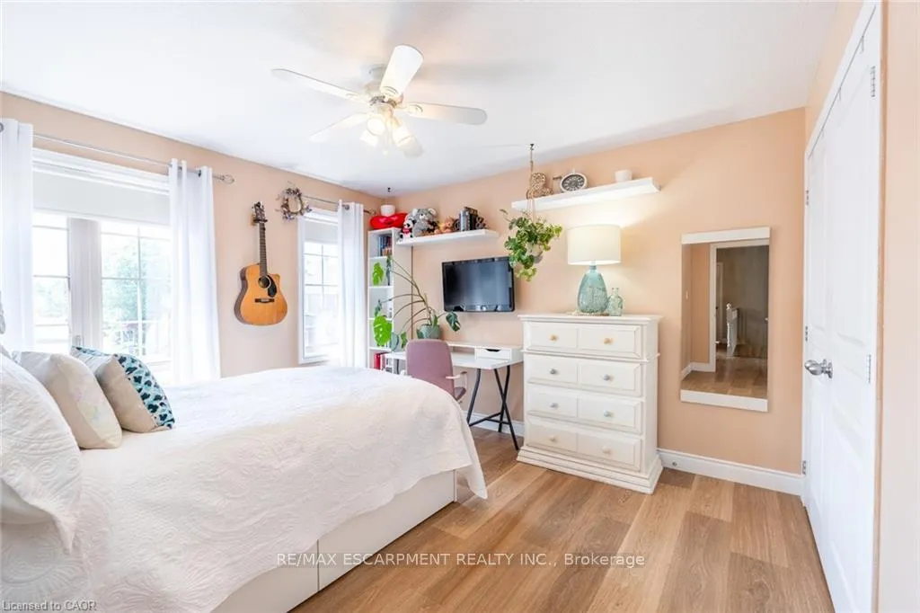 Photo 25 of 2338 Norland Drive, Burlington, Orchard — HOMEH