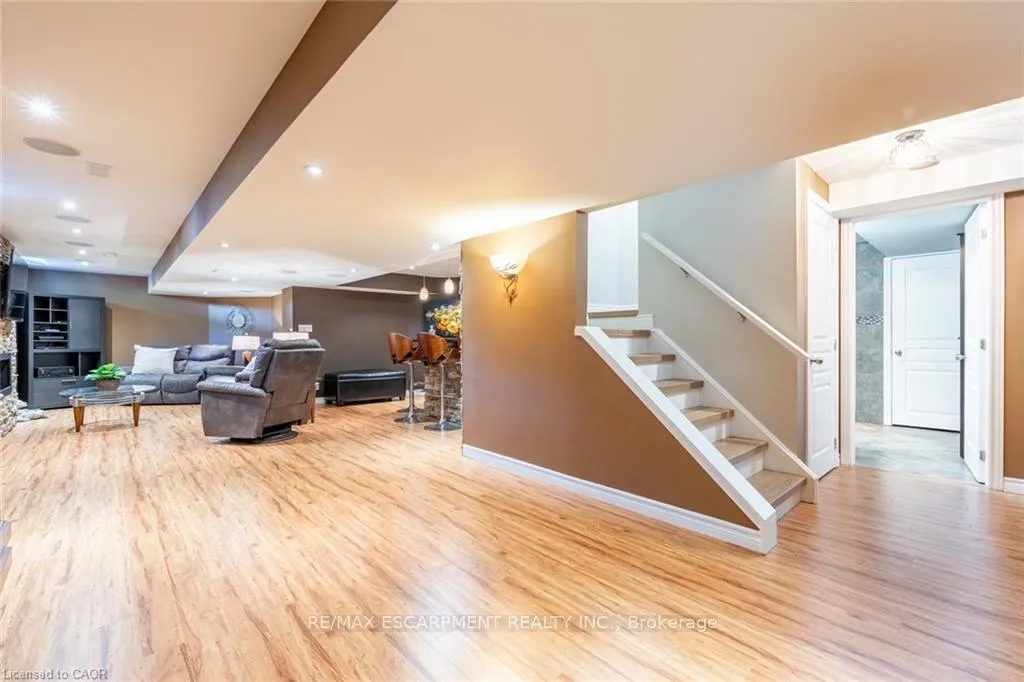 Photo 32 of 2338 Norland Drive, Burlington, Orchard — HOMEH