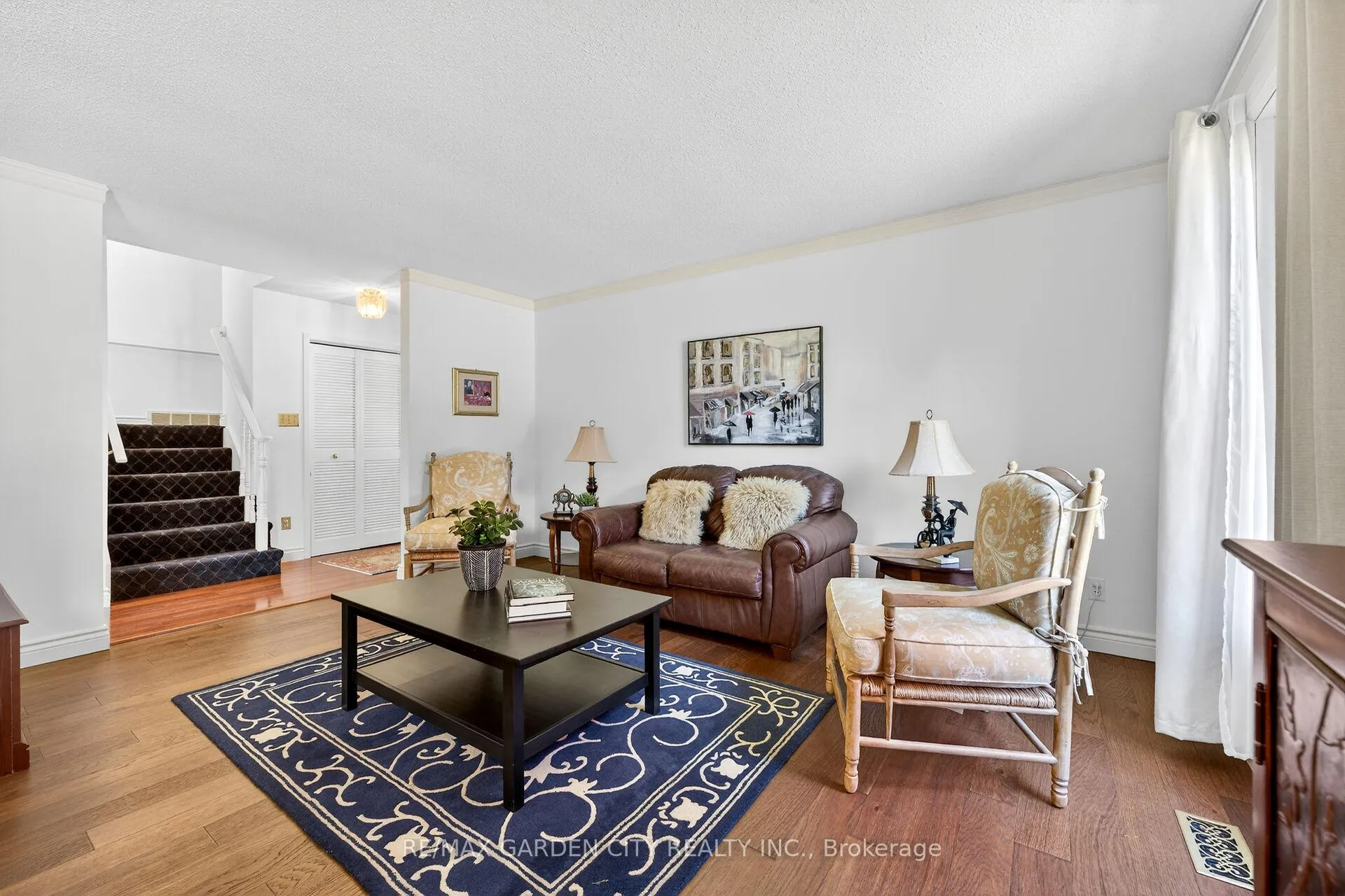 Photo 6 of 6 Barbara Place, St. Catharines, Lakeshore — HOMEH