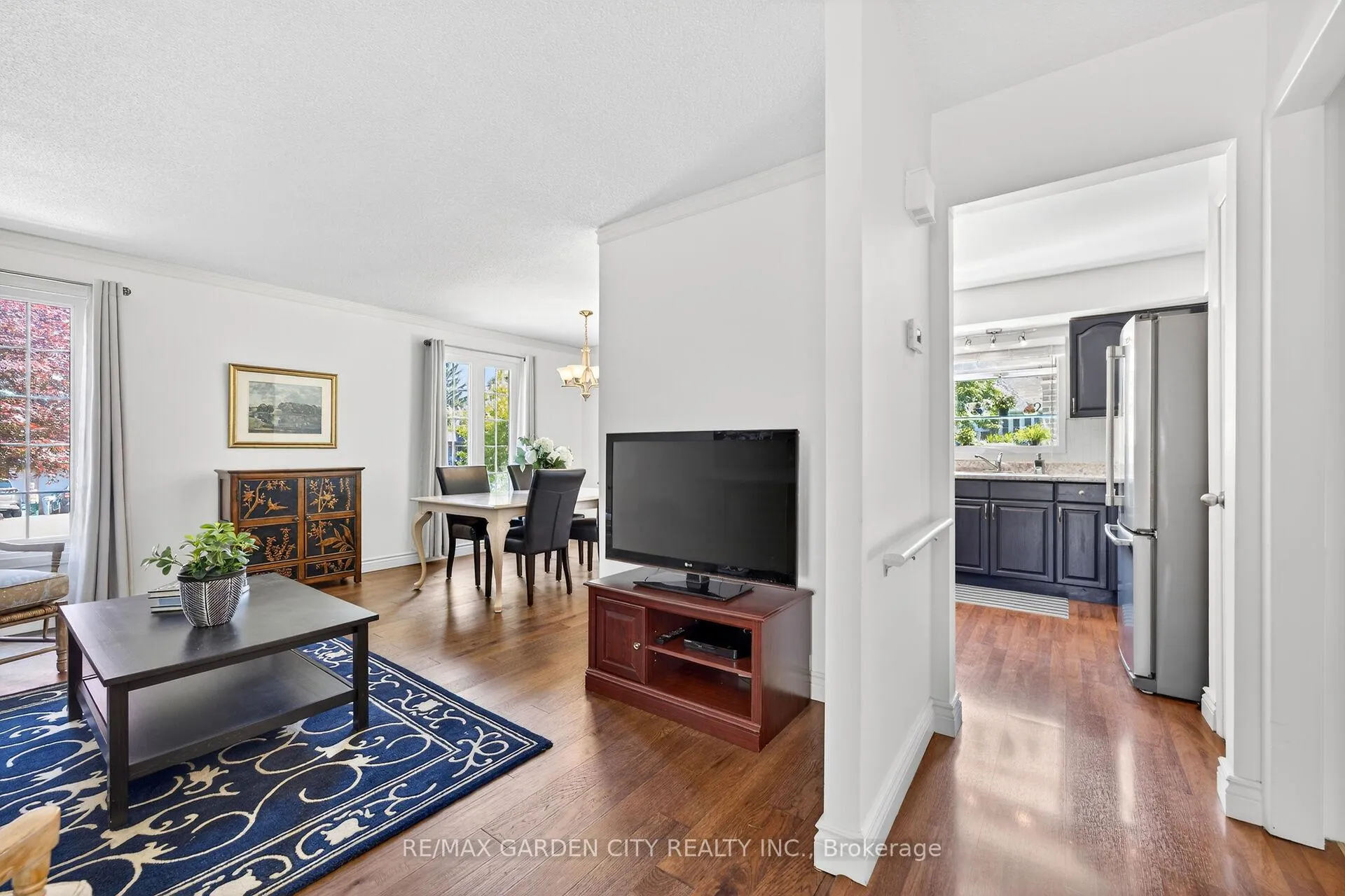 Photo 11 of 6 Barbara Place, St. Catharines, Lakeshore — HOMEH