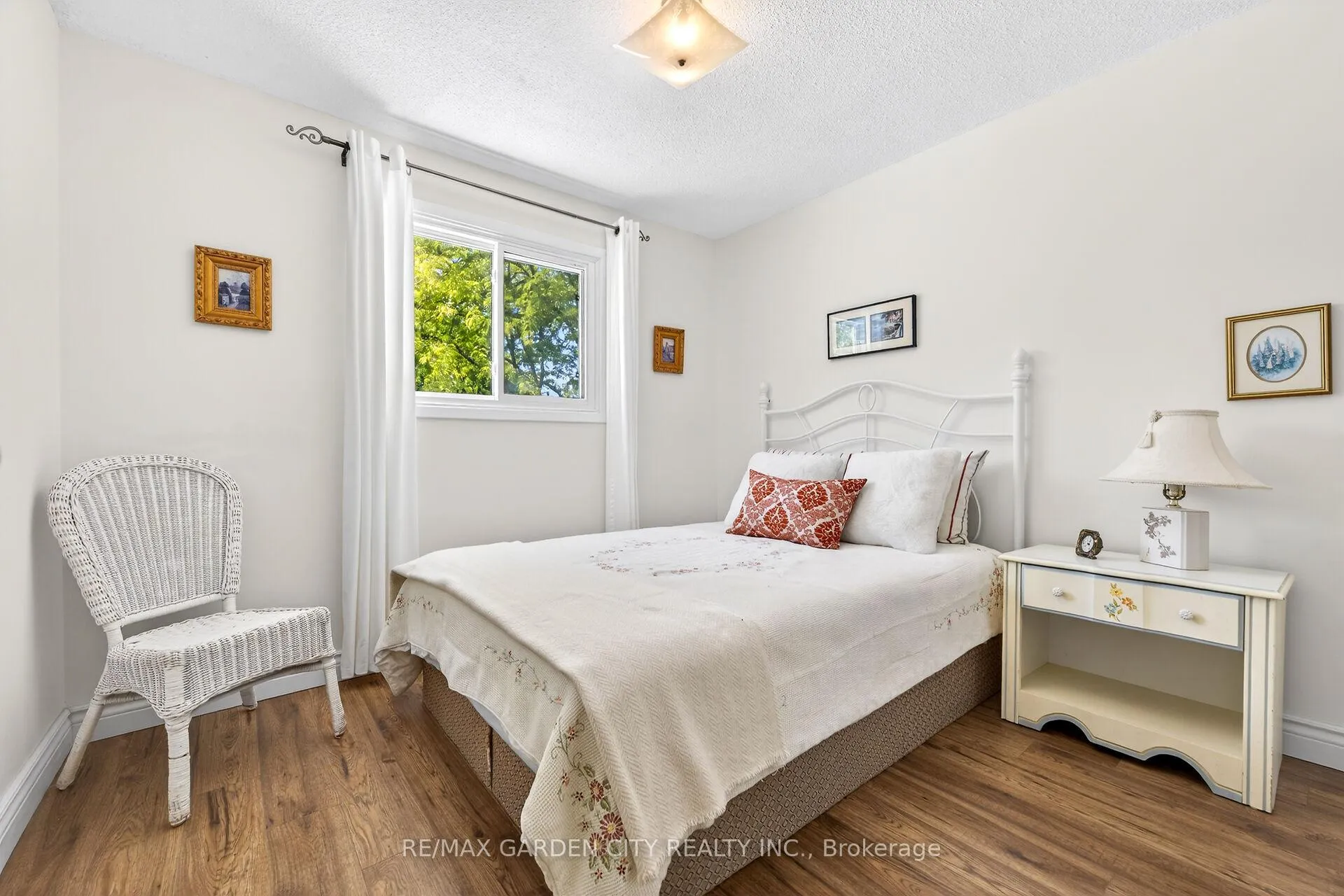 Photo 19 of 6 Barbara Place, St. Catharines, Lakeshore — HOMEH