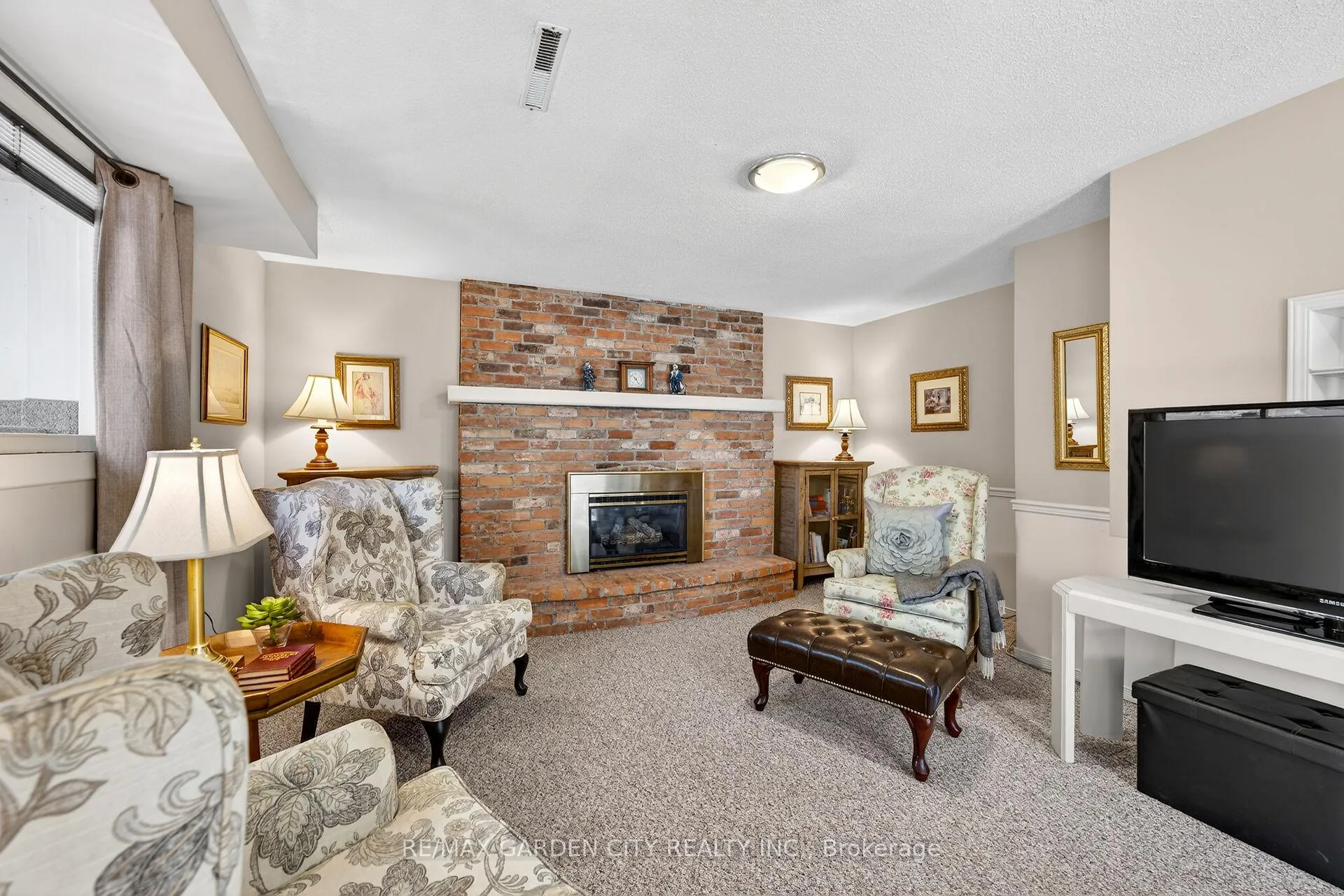 Photo 21 of 6 Barbara Place, St. Catharines, Lakeshore — HOMEH