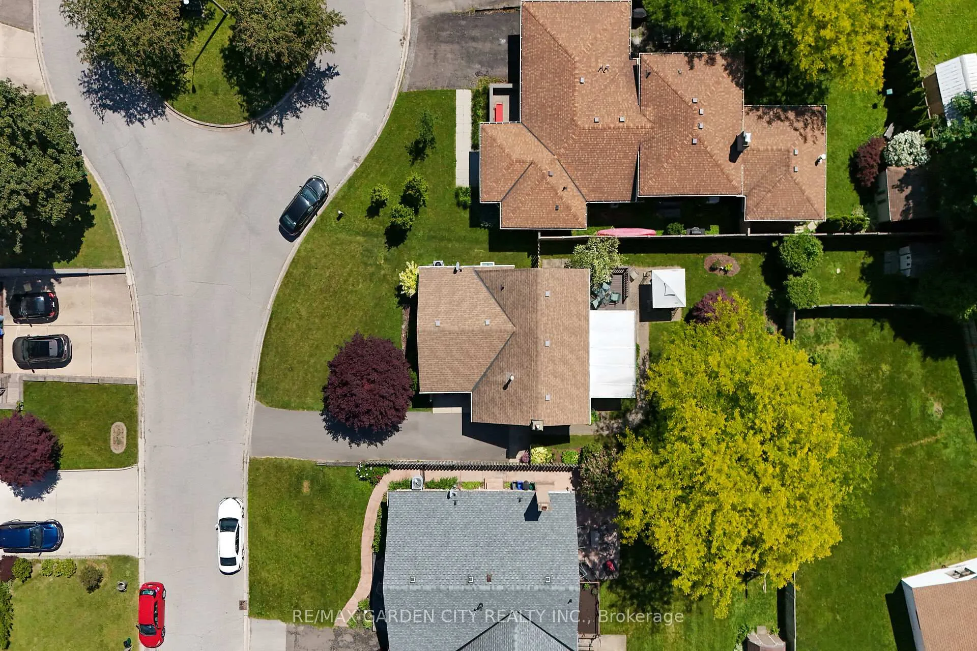 Photo 26 of 6 Barbara Place, St. Catharines, Lakeshore — HOMEH