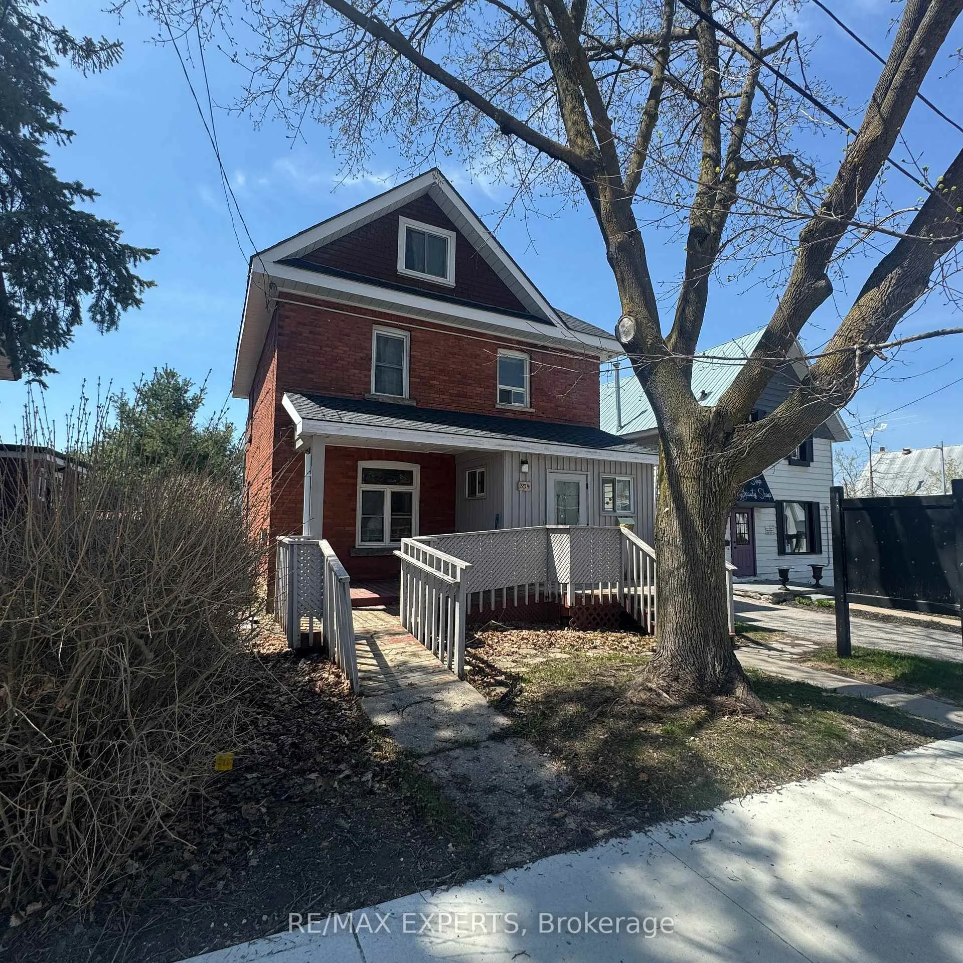 Photo of 354 Midland Avenue