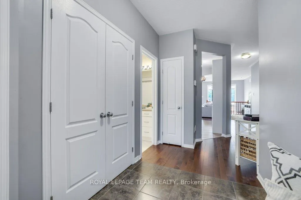 Photo 3 of 556 Dalewood Crescent, Ottawa, Stittsville (South) — HOMEH