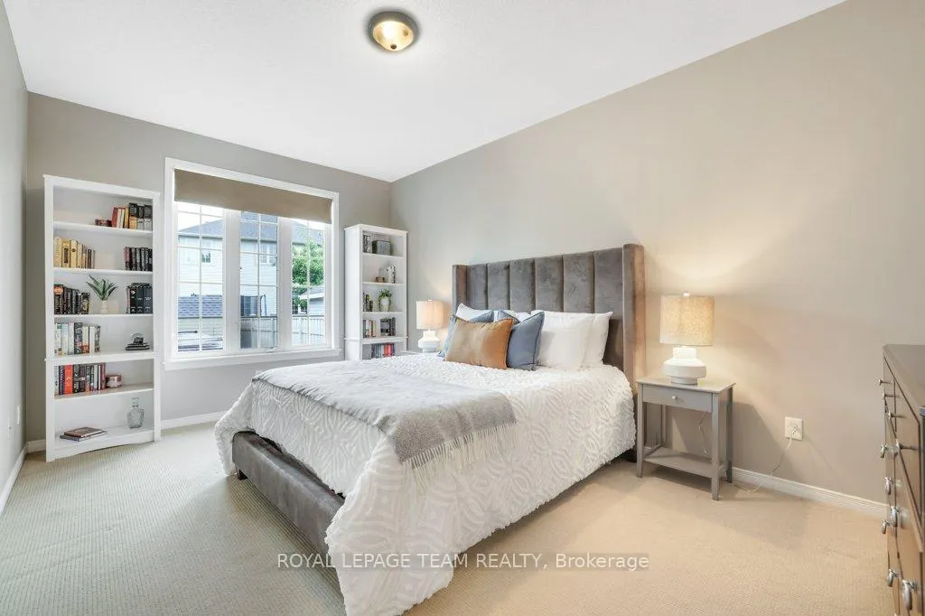 Photo 12 of 556 Dalewood Crescent, Ottawa, Stittsville (South) — HOMEH
