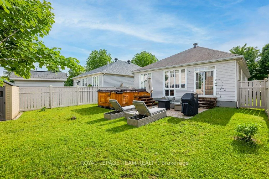 Photo 27 of 556 Dalewood Crescent, Ottawa, Stittsville (South) — HOMEH