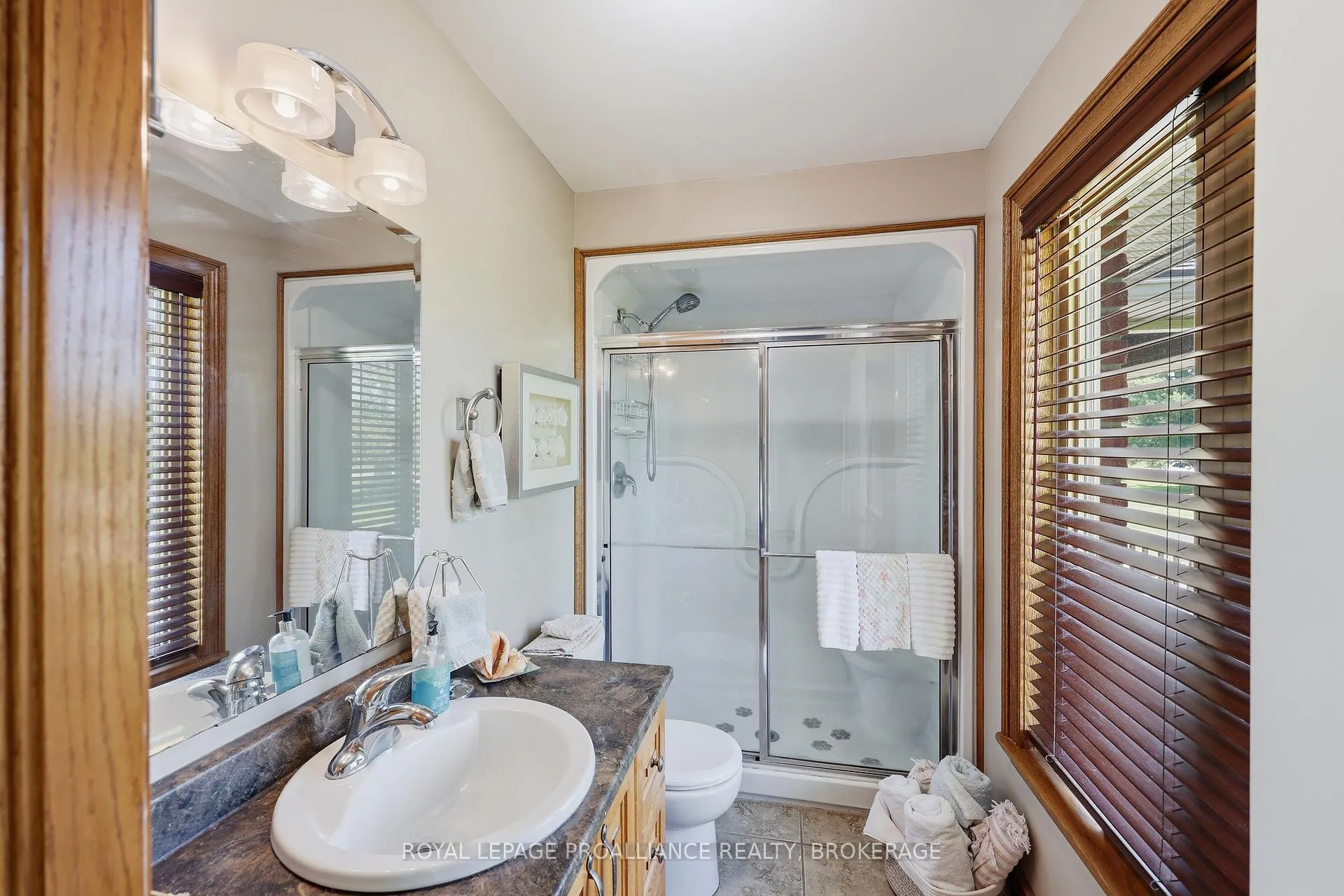 Photo 16 of 4279 Arena Boundary Road, Frontenac, Frontenac South — HOMEH