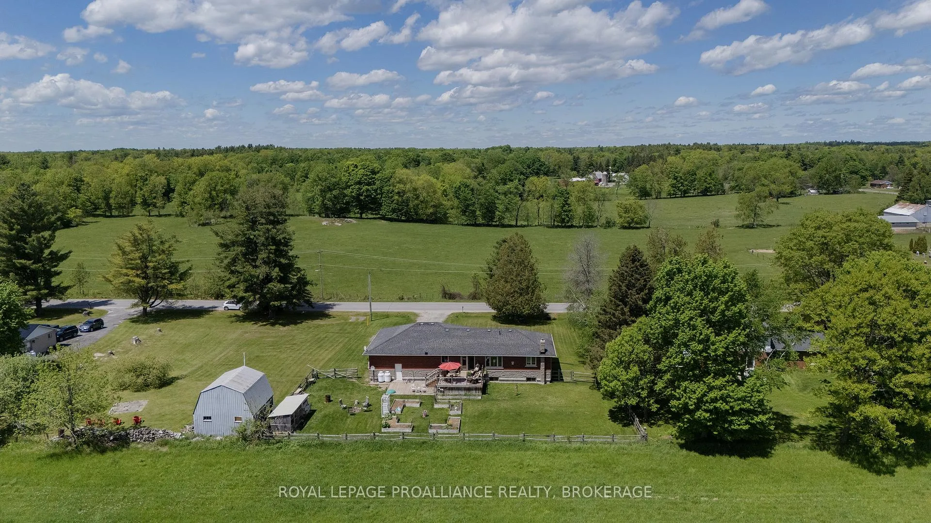 Photo 37 of 4279 Arena Boundary Road, Frontenac, Frontenac South — HOMEH