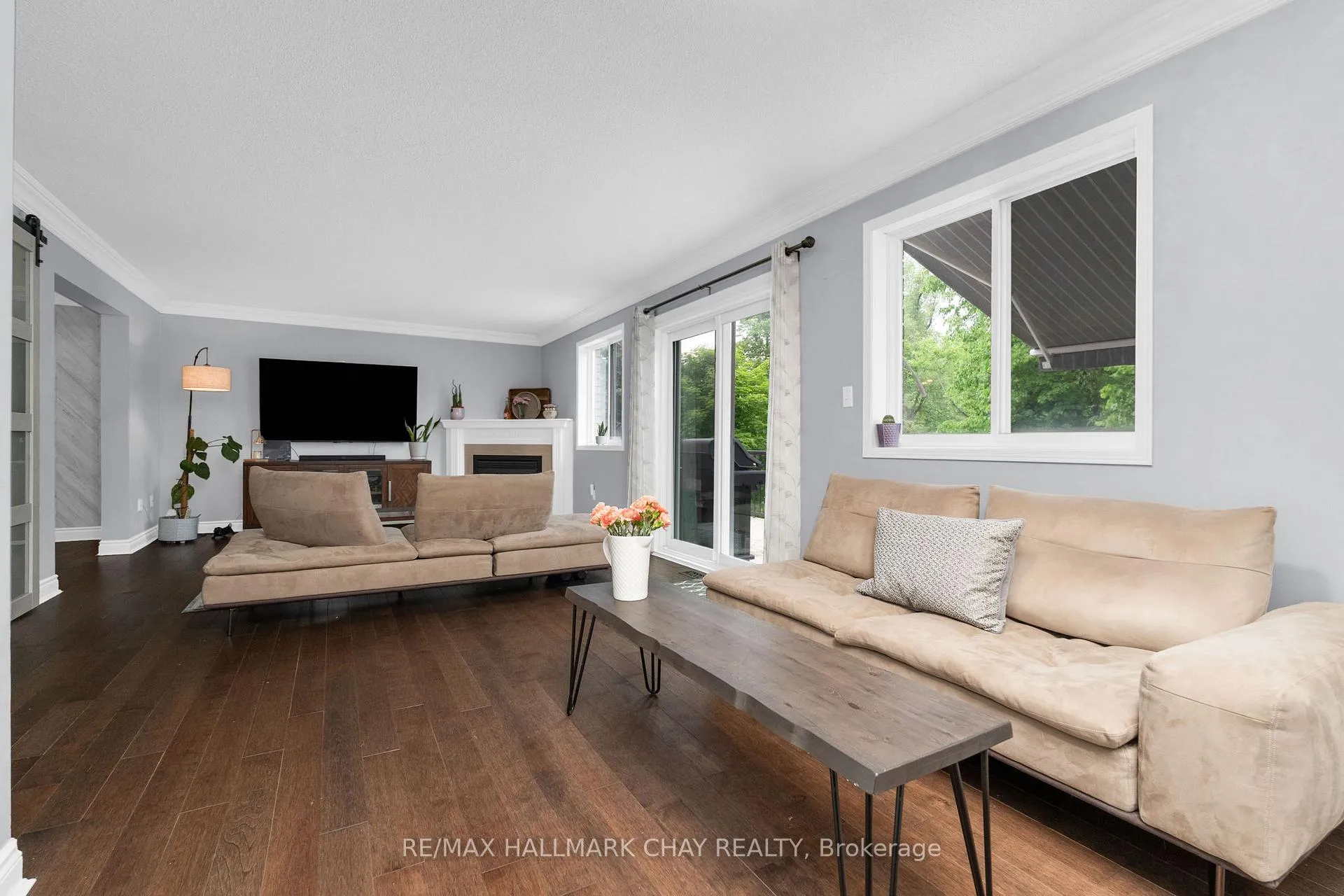 Photo 14 of 16 Columbia Road, Barrie, Holly — HOMEH