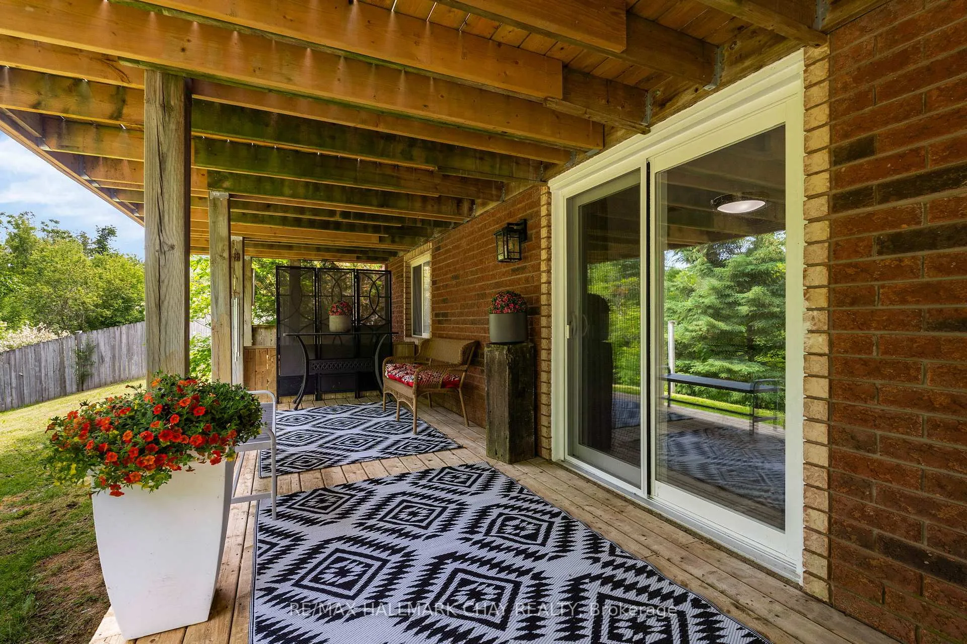 Photo 38 of 16 Columbia Road, Barrie, Holly — HOMEH