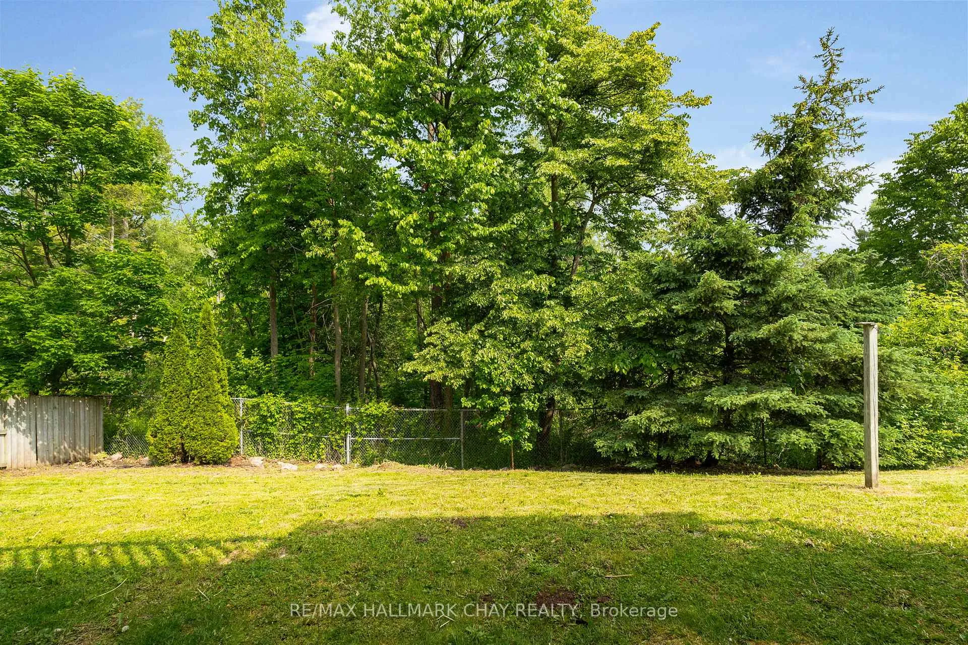 Photo 39 of 16 Columbia Road, Barrie, Holly — HOMEH
