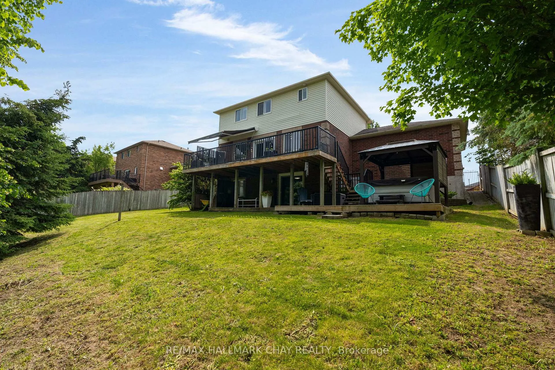 Photo 40 of 16 Columbia Road, Barrie, Holly — HOMEH