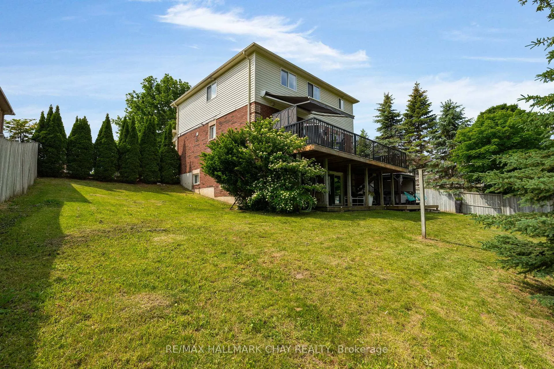 Photo 41 of 16 Columbia Road, Barrie, Holly — HOMEH